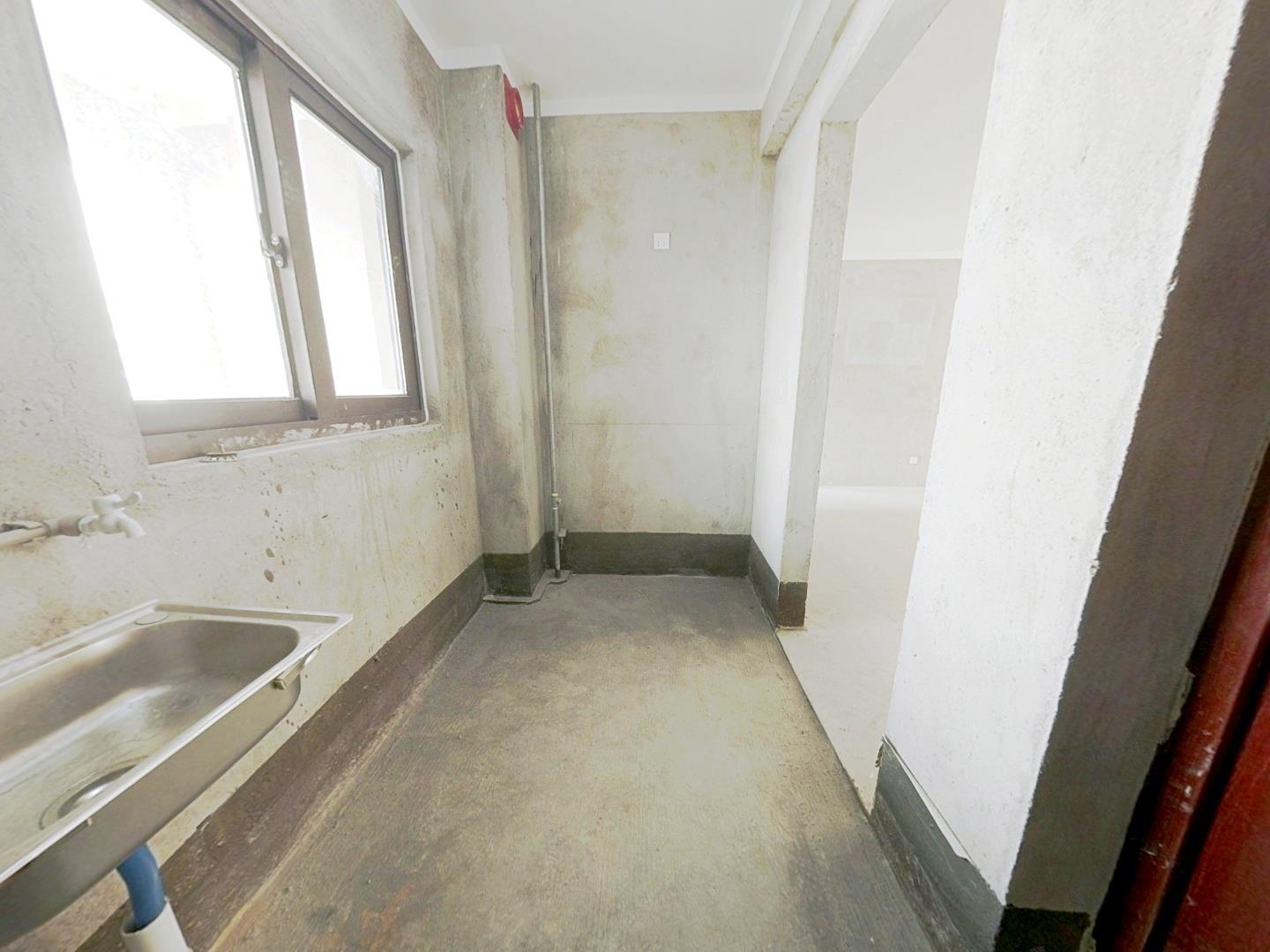 保利香槟国际 3室2厅1卫 129m&sup2;
