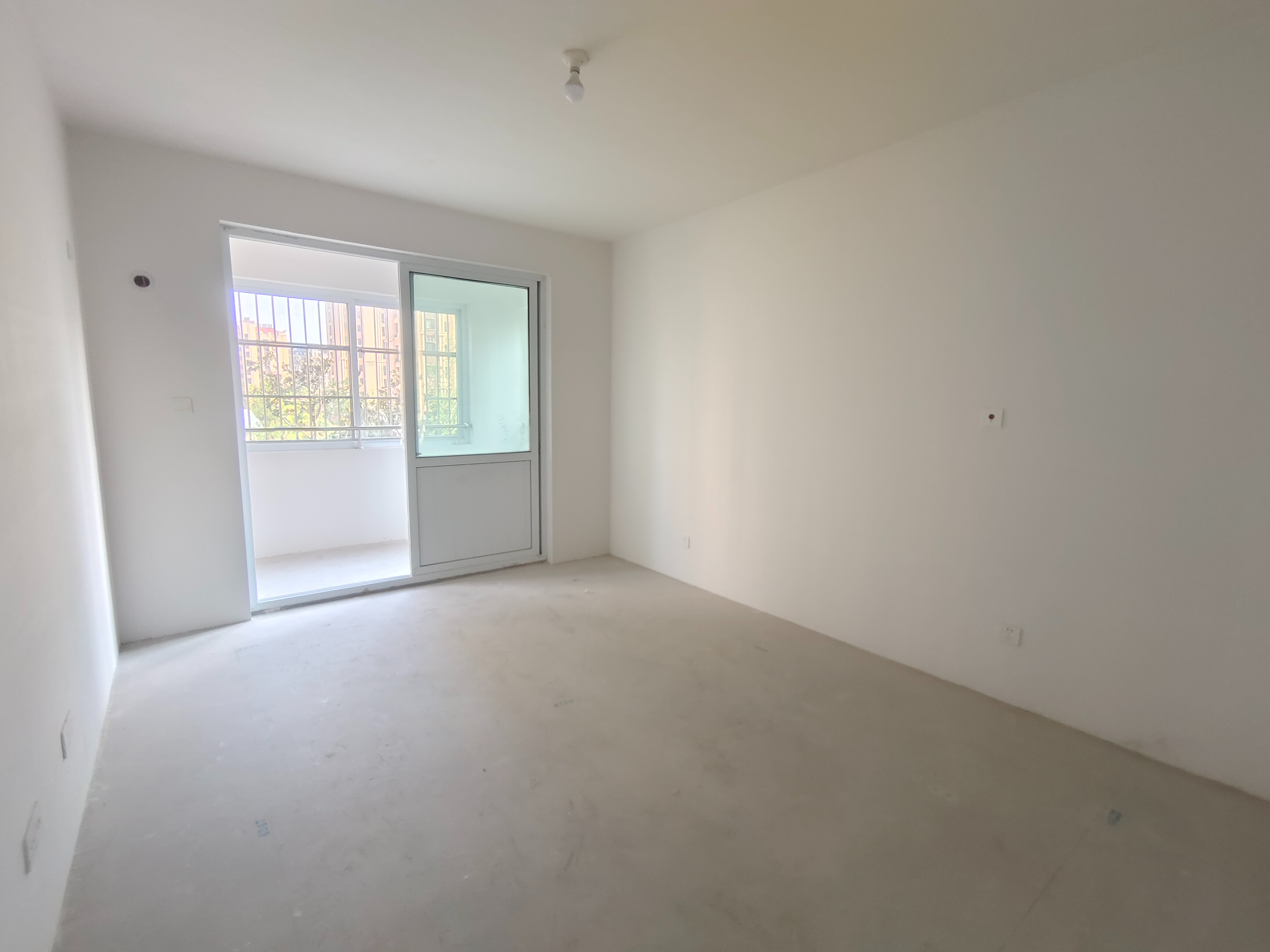十里花苑 2室1厅1卫 95m&sup2;