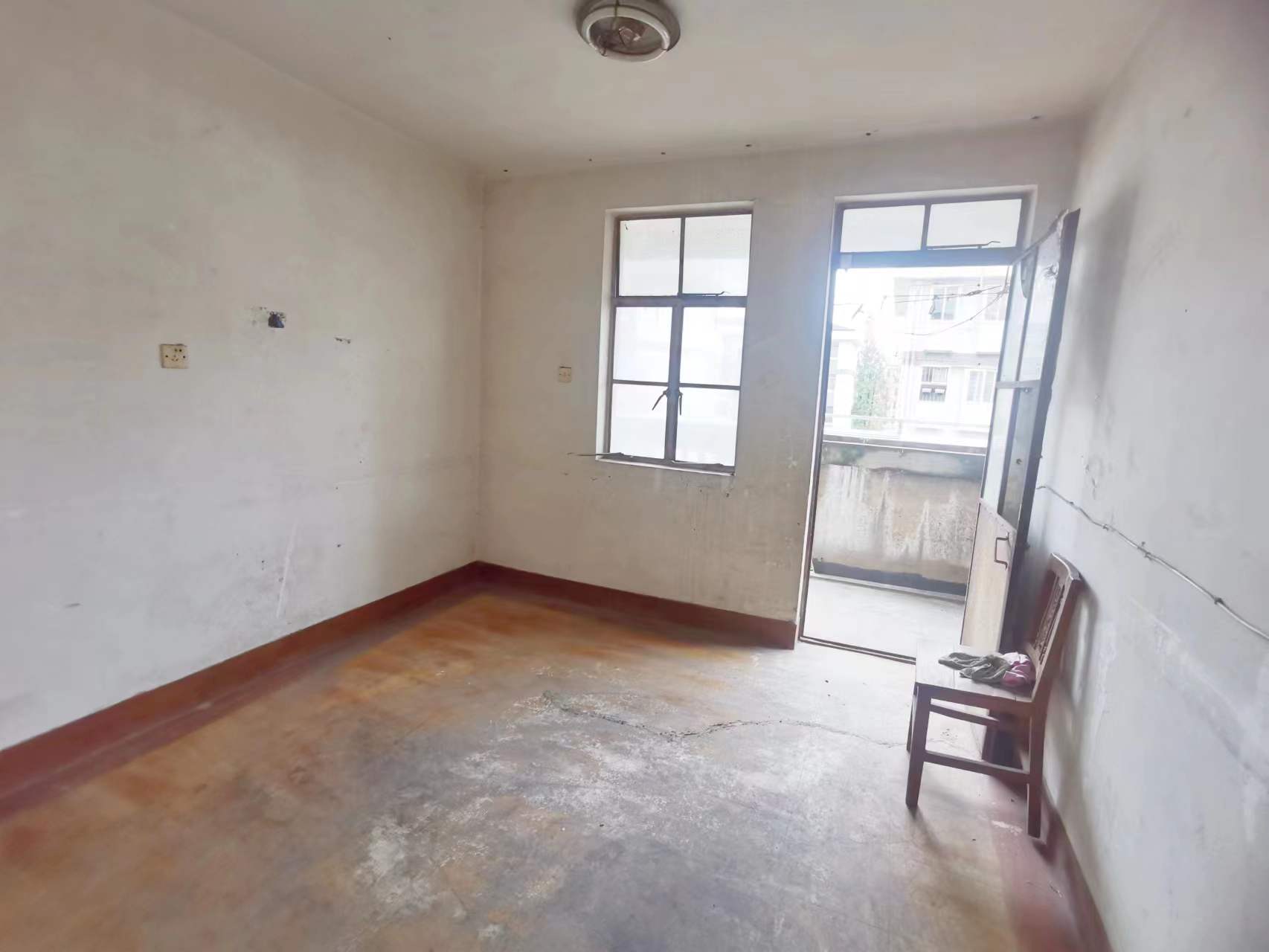 起凤园 2室1厅1卫 62.00m&sup2;