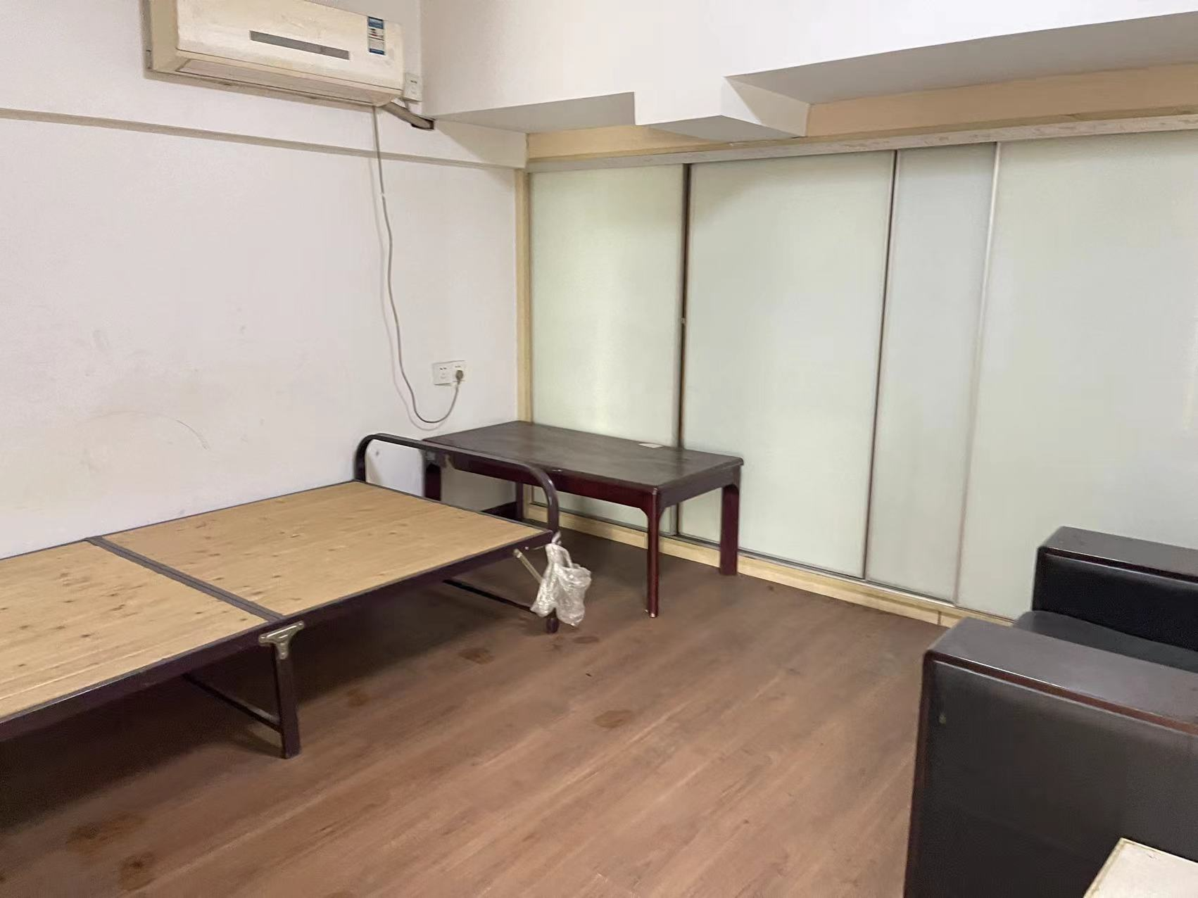 景华城 2室1厅1卫 60m&sup2;