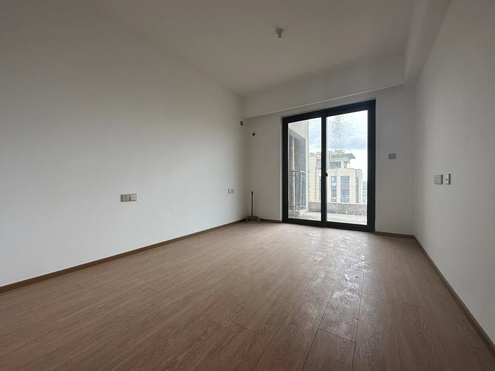 上悦城 4室2厅2卫 143.46m&sup2;