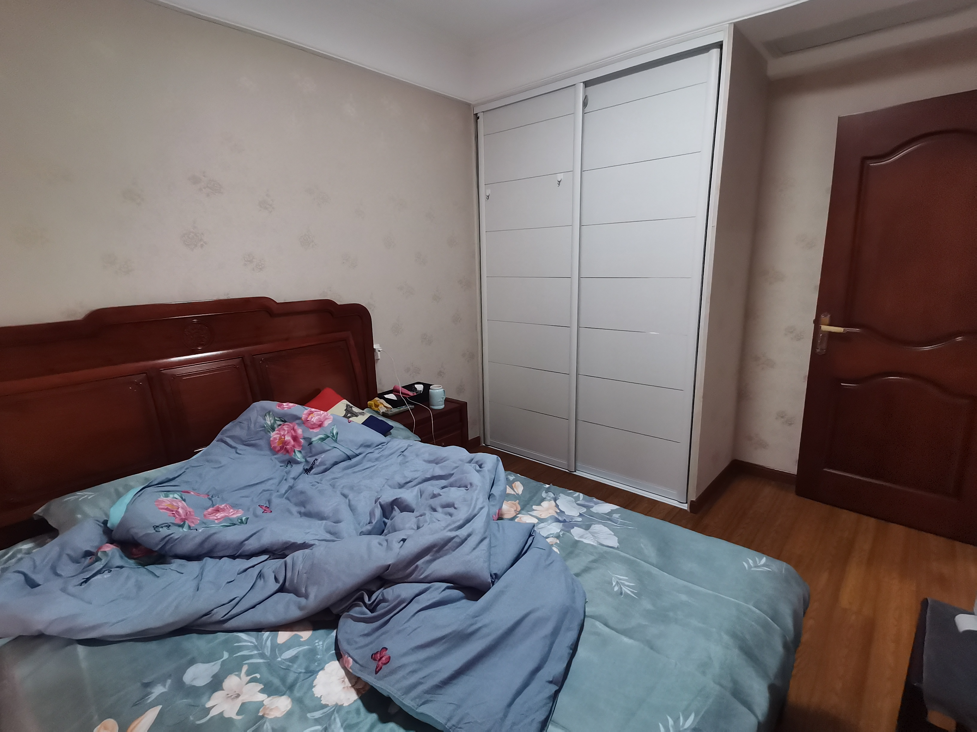 华强城 3室2厅2卫 116m&sup2;
