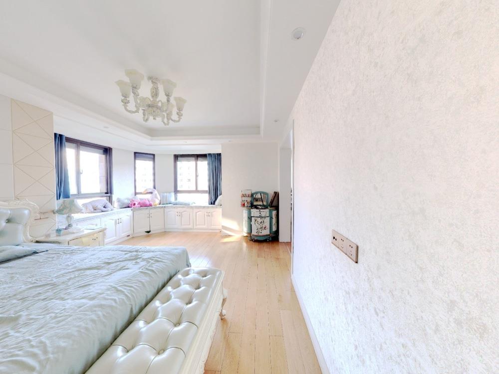 帝奥世伦名郡 4室2厅2卫 190m&sup2;