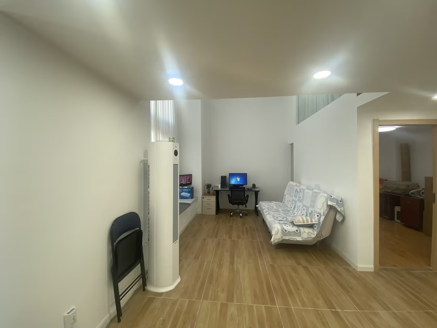 中港银座 3室1厅2卫 65m²