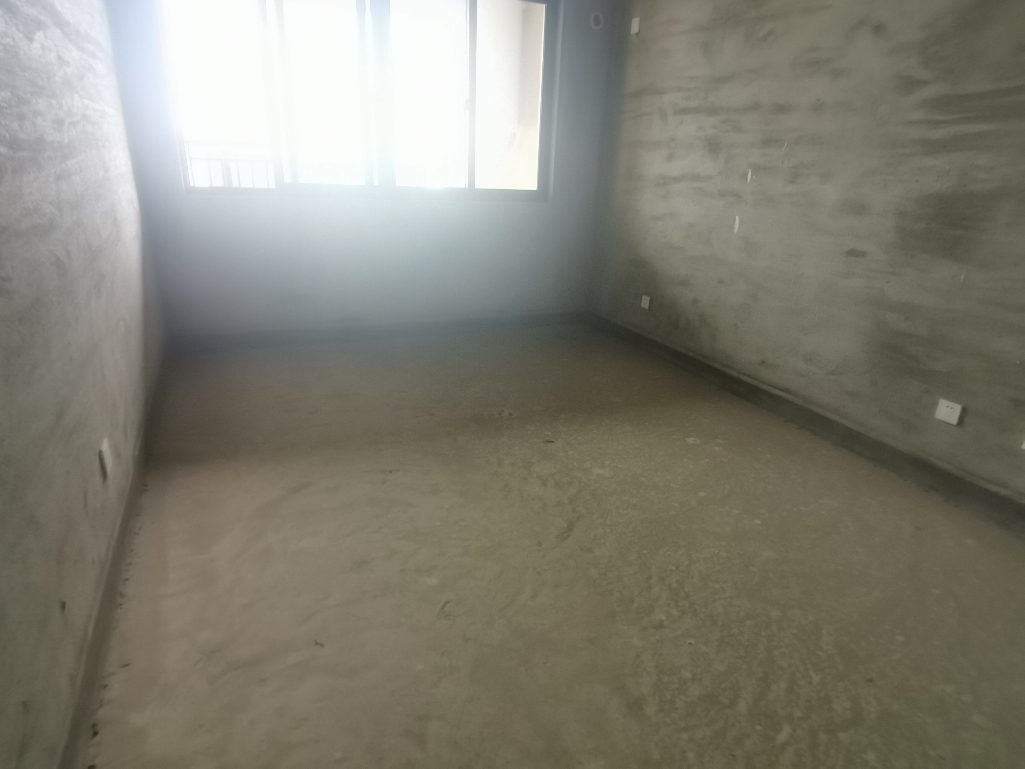 华强城三期 5室0厅2卫 124.00m&sup2;