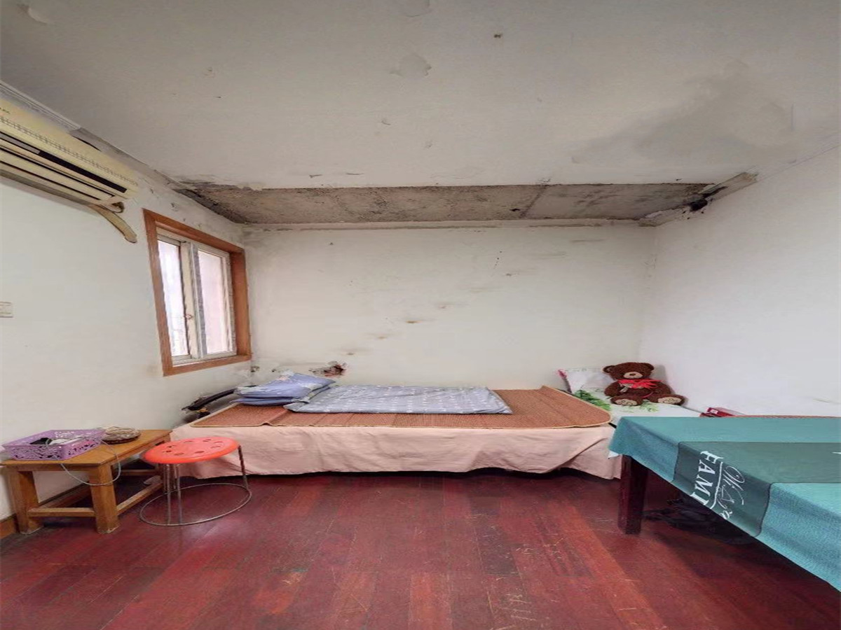 城港新村 1室1厅1卫 48.52m&sup2;