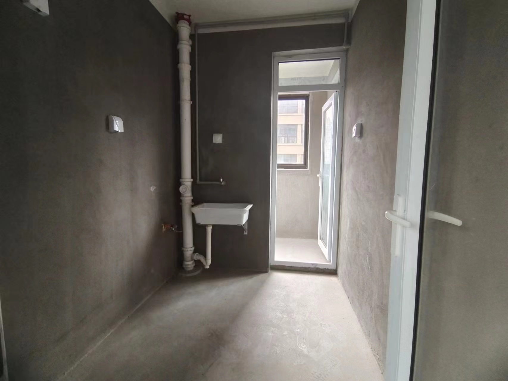 山芝庄新苑 3室2厅2卫 93.00m&sup2;