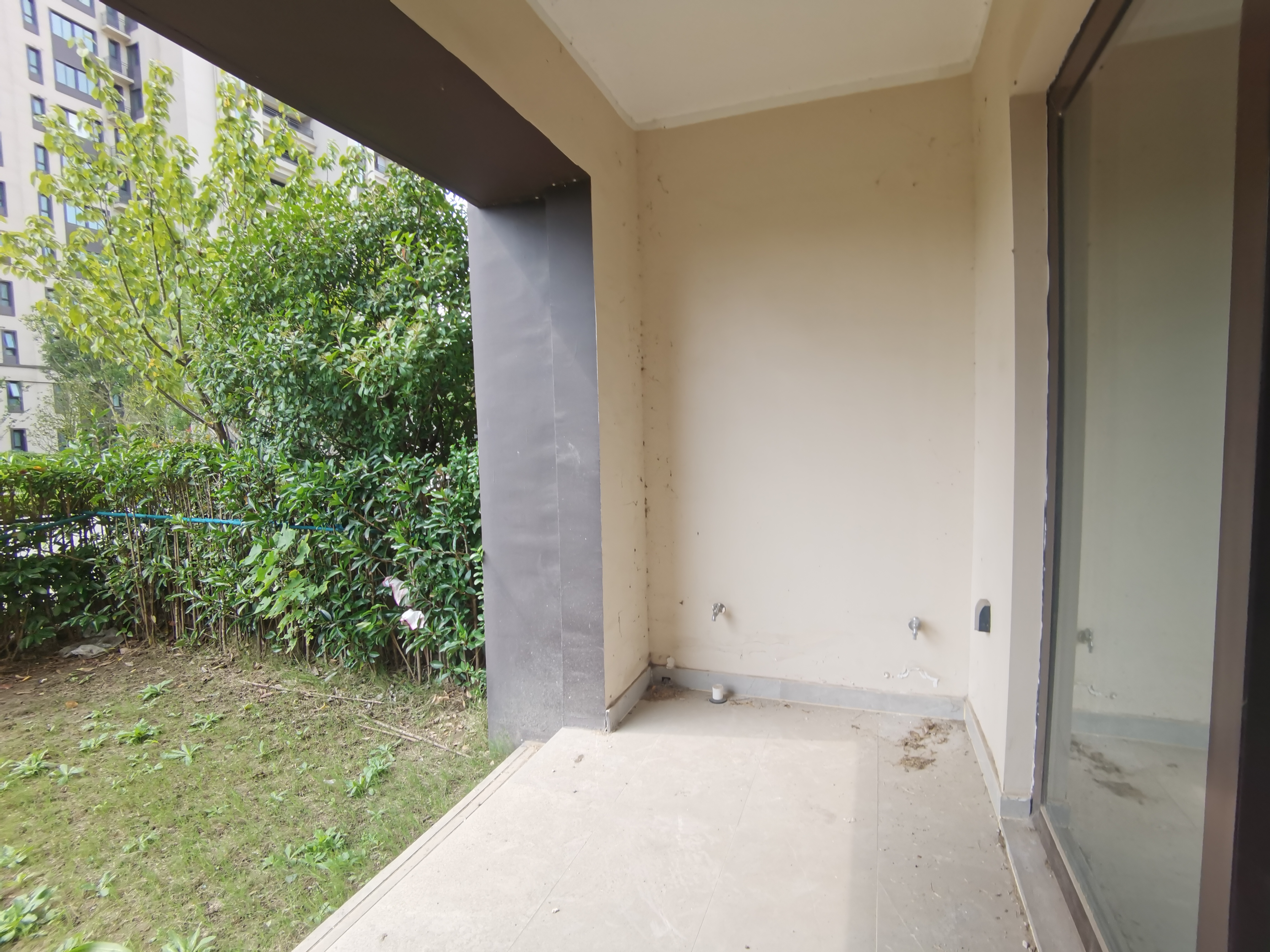 湖山源著 2室2厅2卫 98m&sup2;