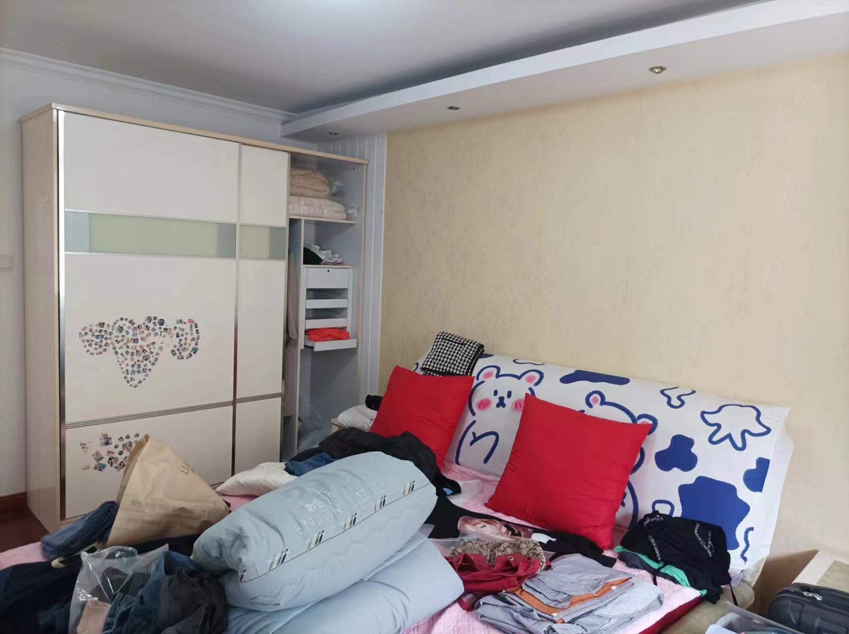 滨河东城 3室2厅2卫 130.00m&sup2;