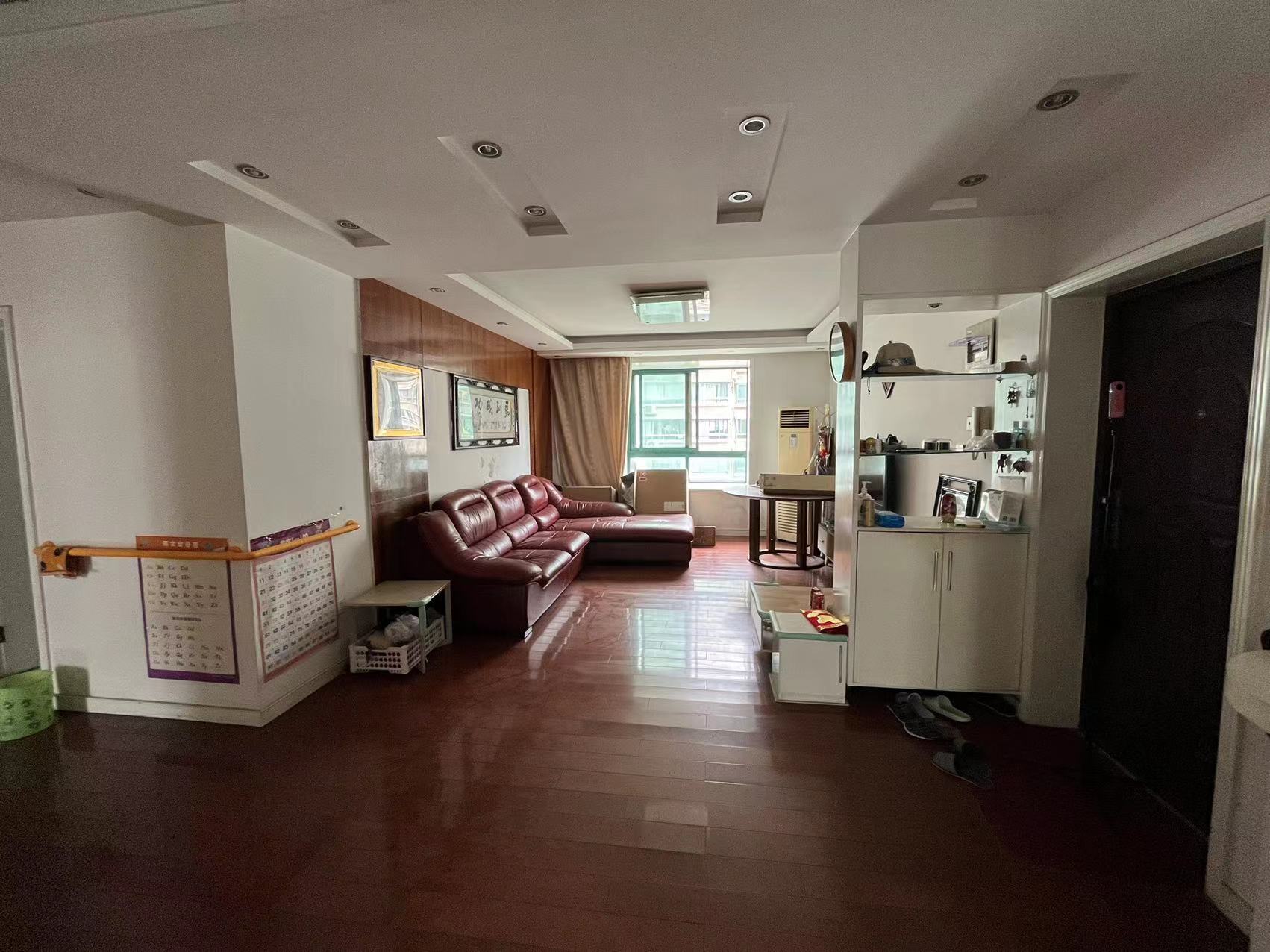 都市华城 3室2厅1卫 124.50m&sup2;