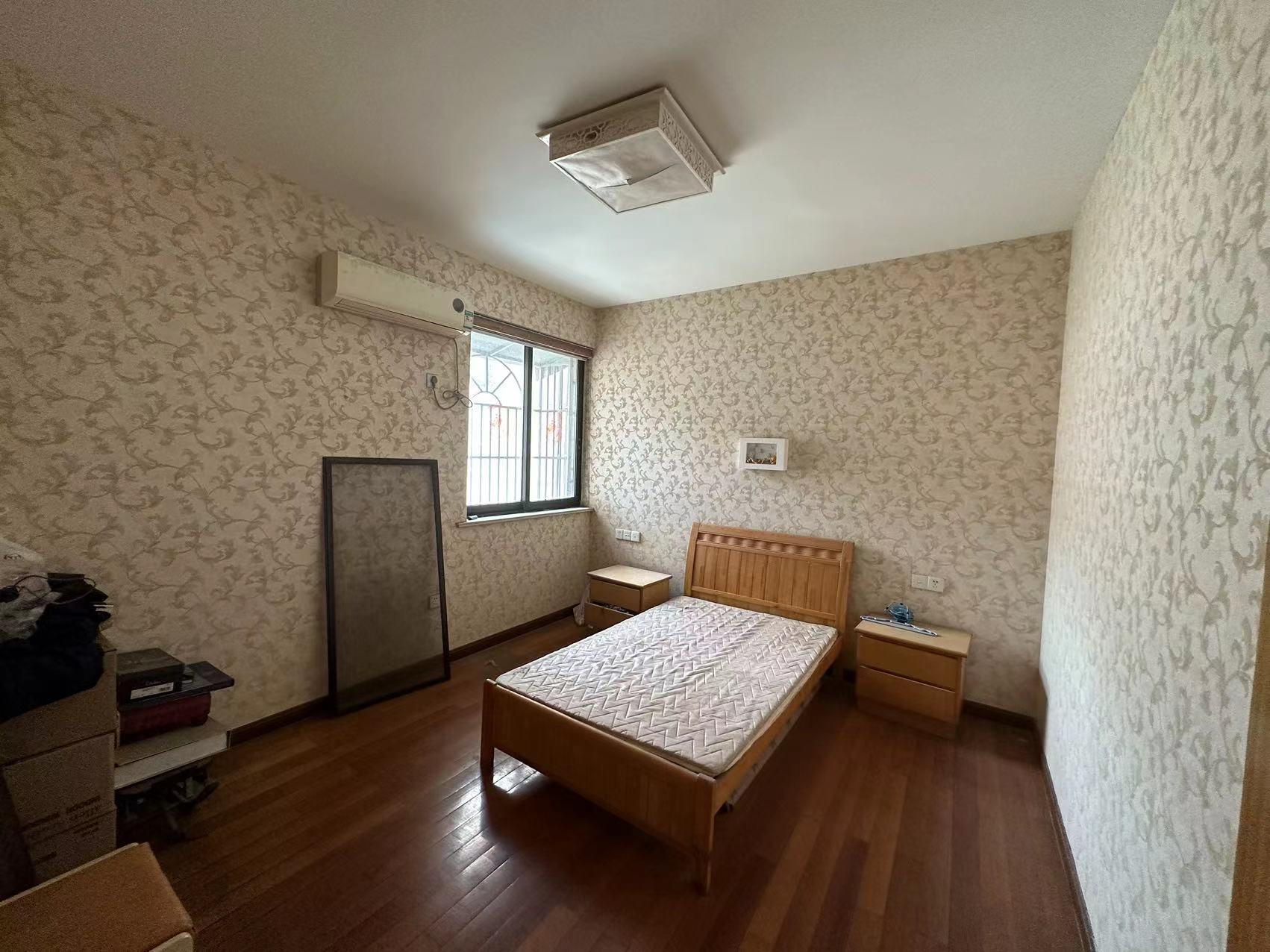 通州花苑 4室2厅2卫 151m&sup2;