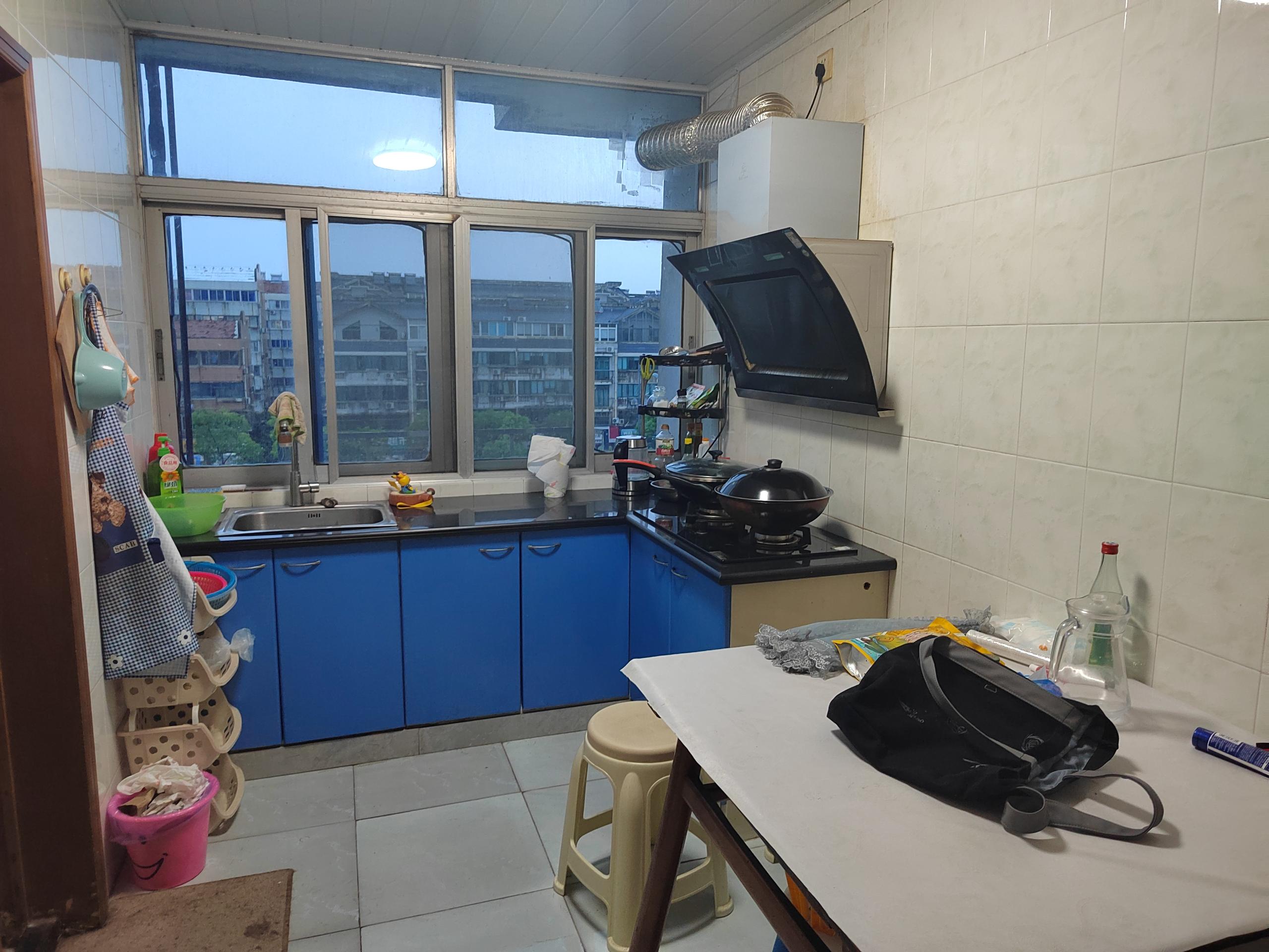 金南小区 2室1厅1卫 56m&sup2;