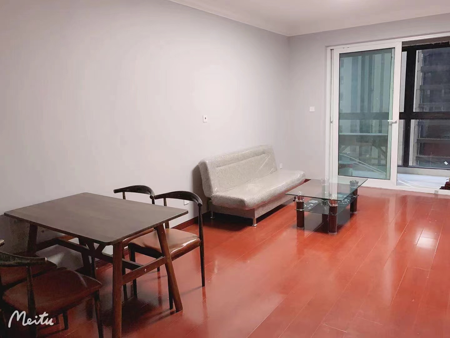 中海碧林湾 3室2厅1卫 96m&sup2;