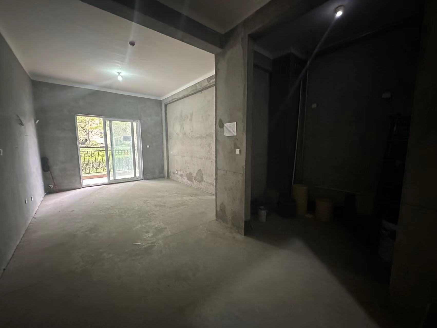 佳源都市 3室2厅2卫 111m²