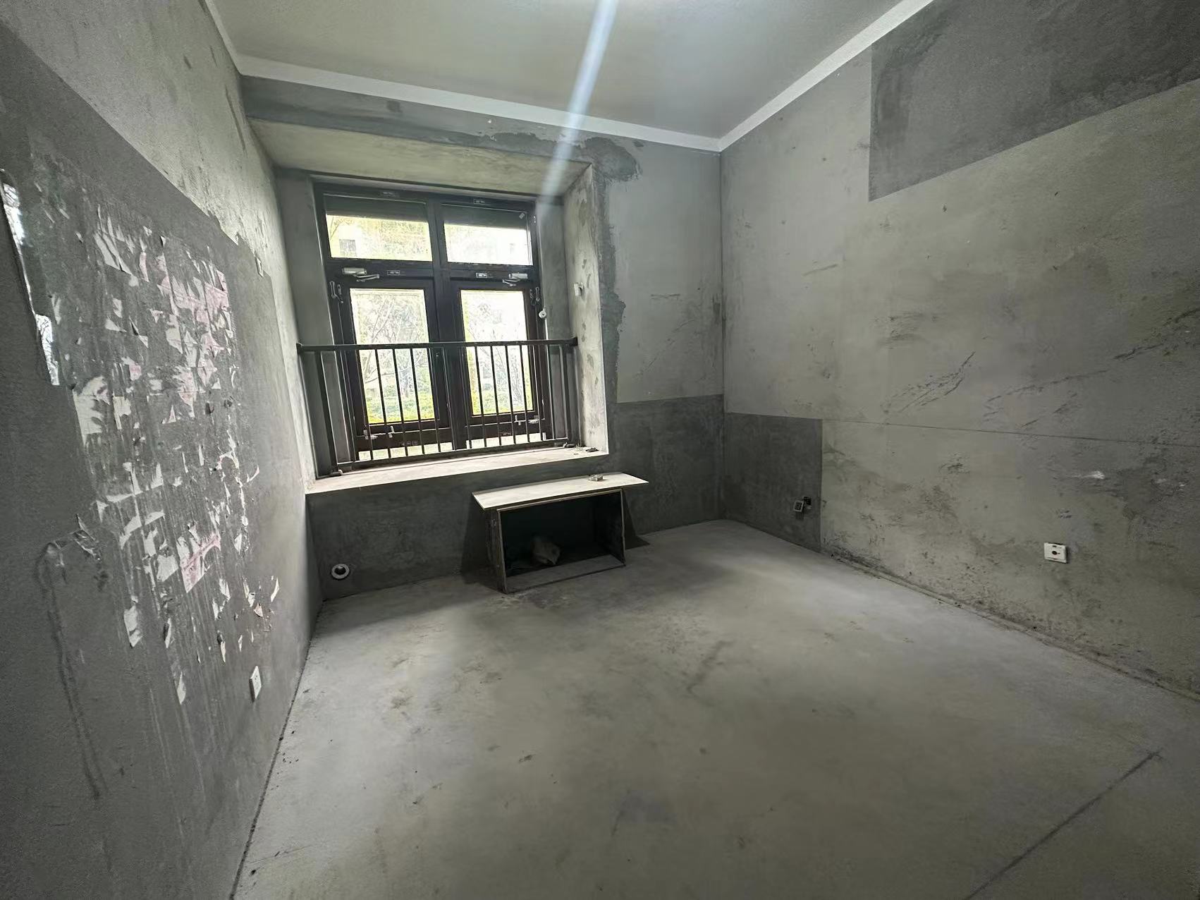 佳源都市 3室2厅2卫 111m&sup2;