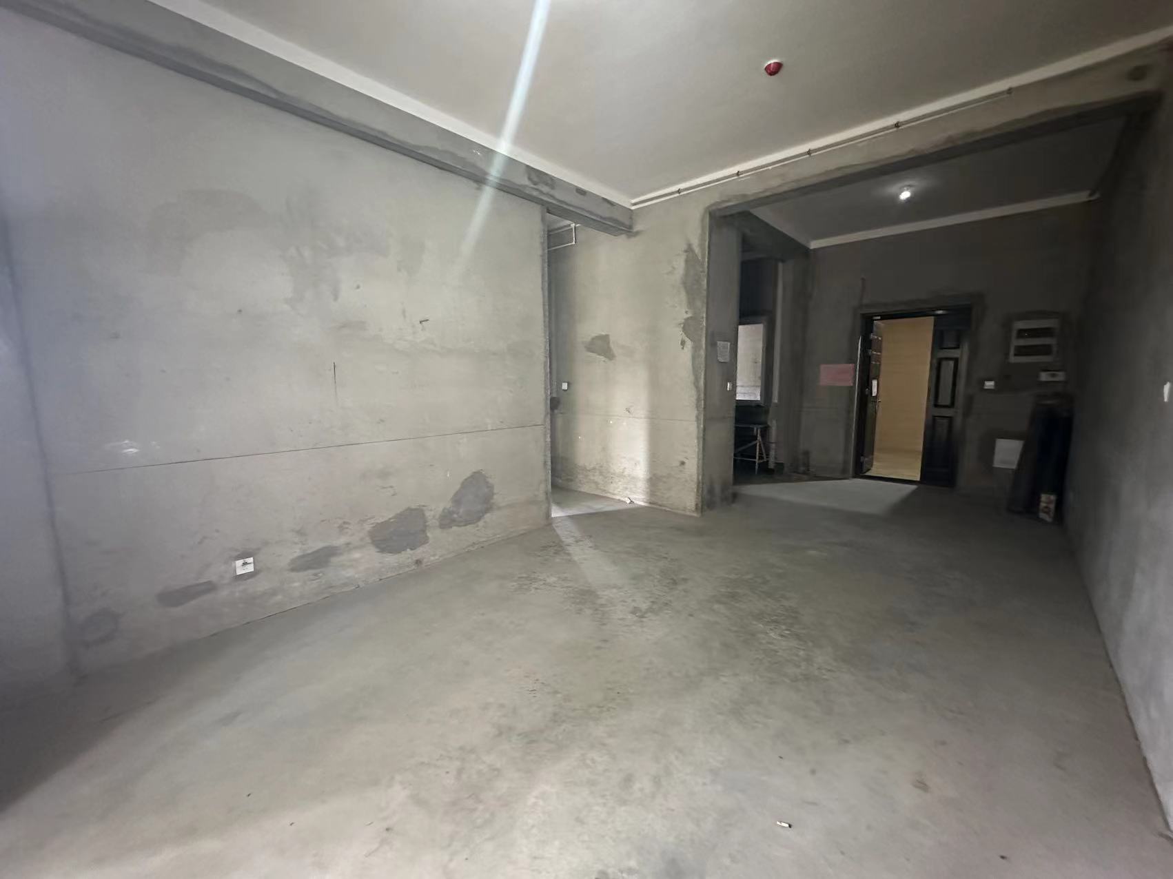 佳源都市 3室2厅2卫 111m&sup2;