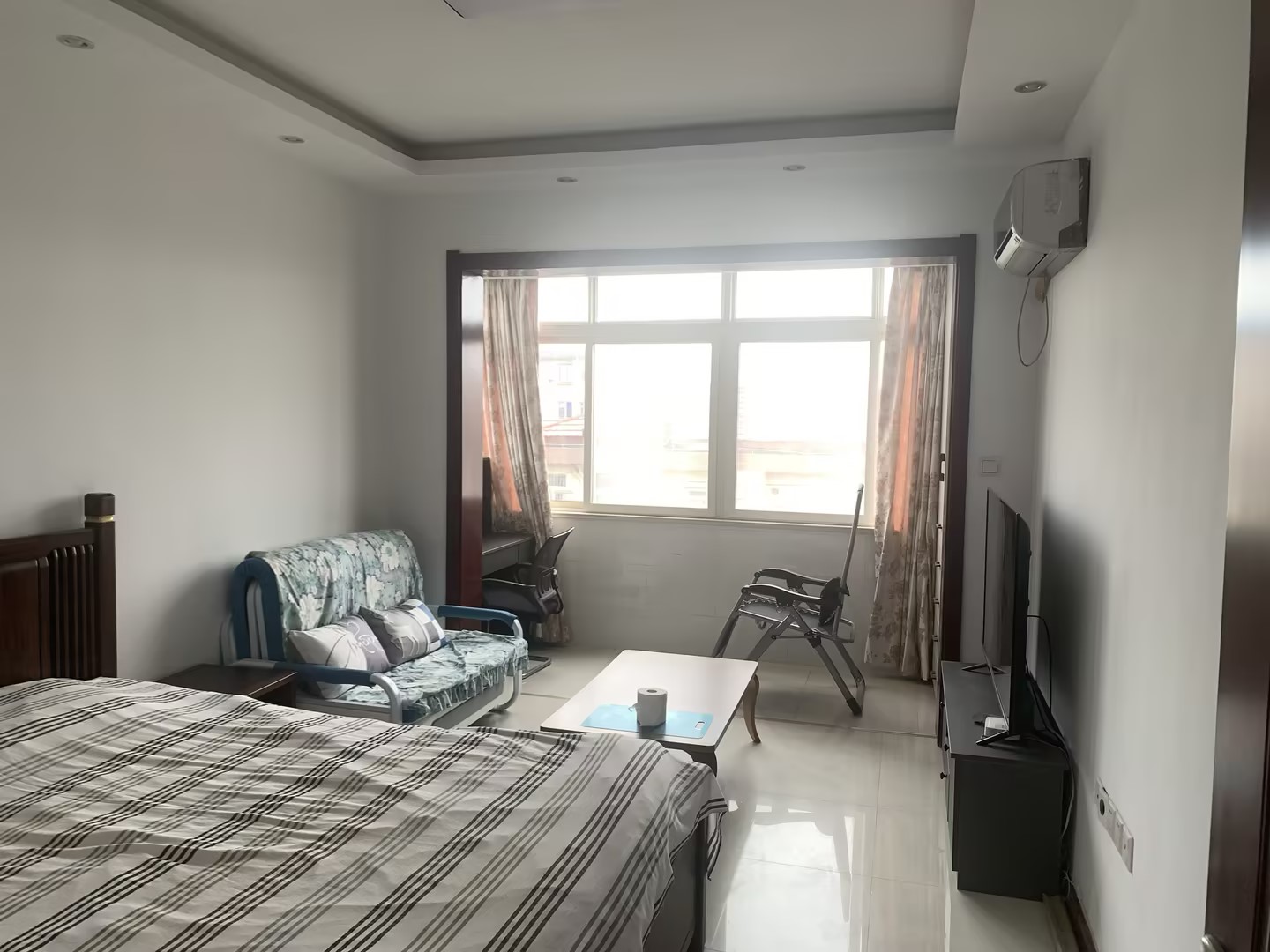 虹桥新村(朝霞路) 1室1厅1卫 46m&sup2;