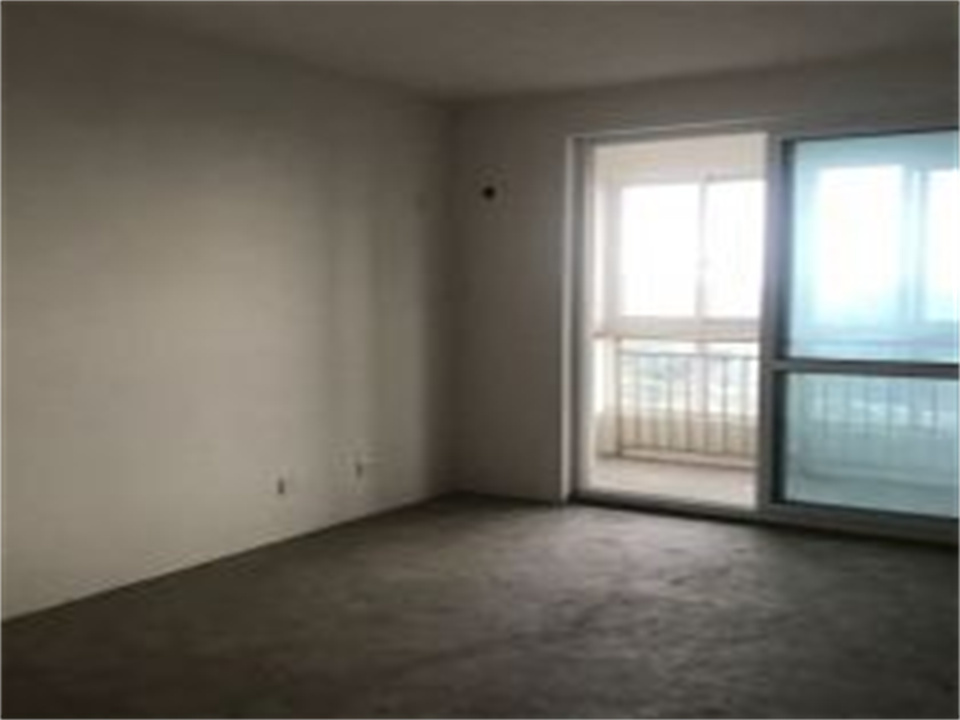 白龙花苑 3室2厅2卫 141m&sup2;