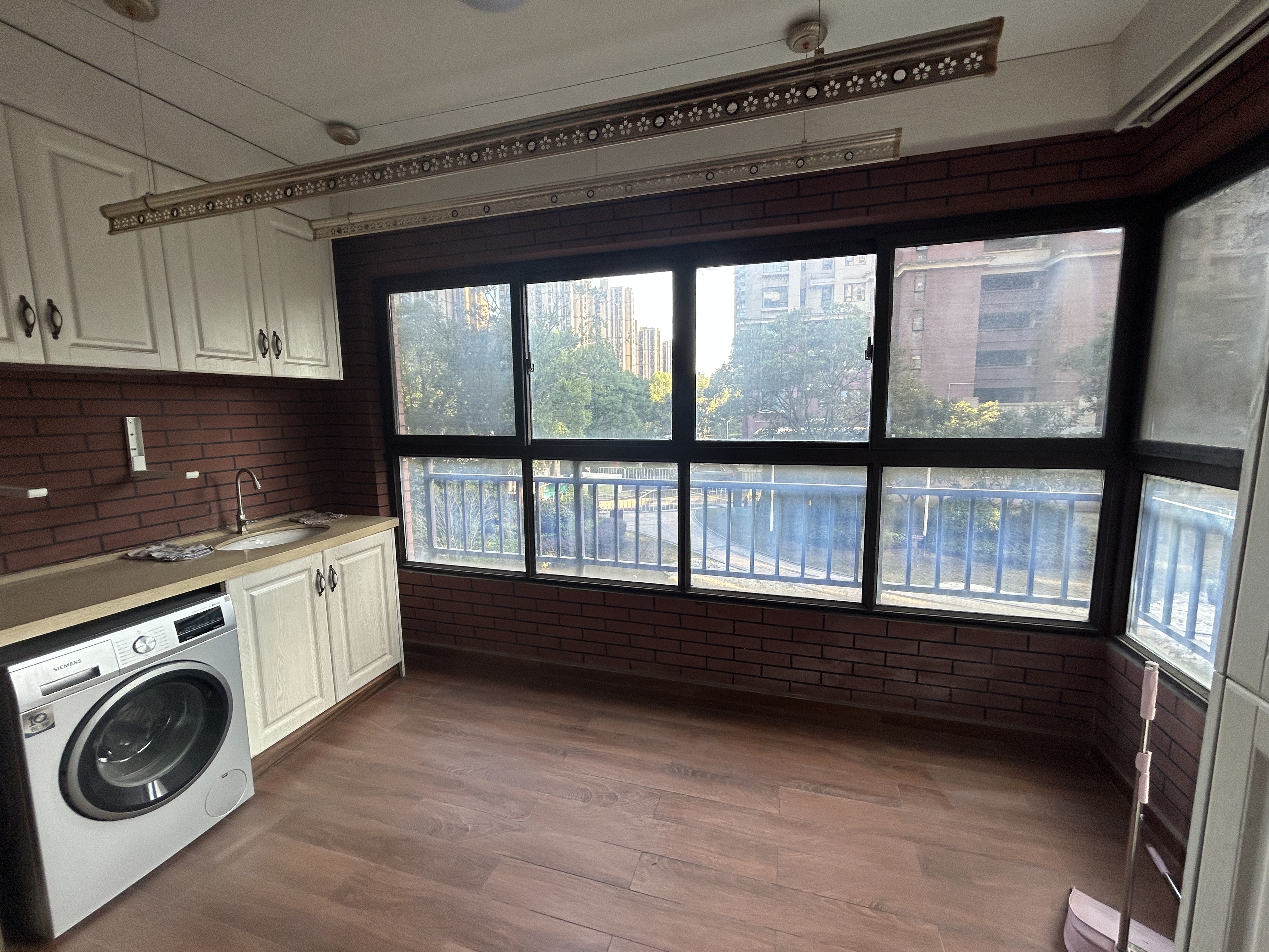 万科公园里一期 3室2厅2卫 120m&sup2;