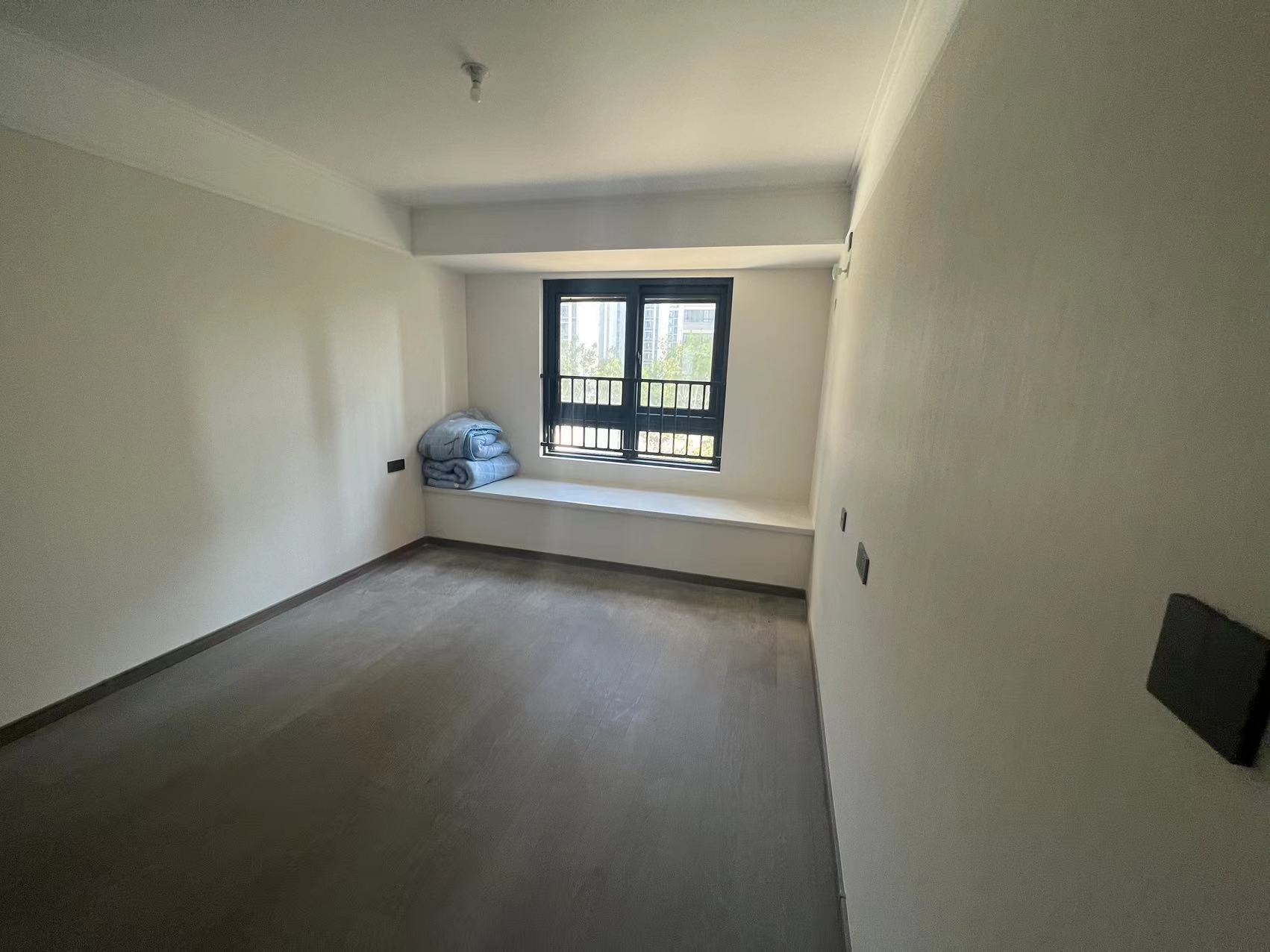 万科未来之光 3室2厅2卫 112m&sup2;