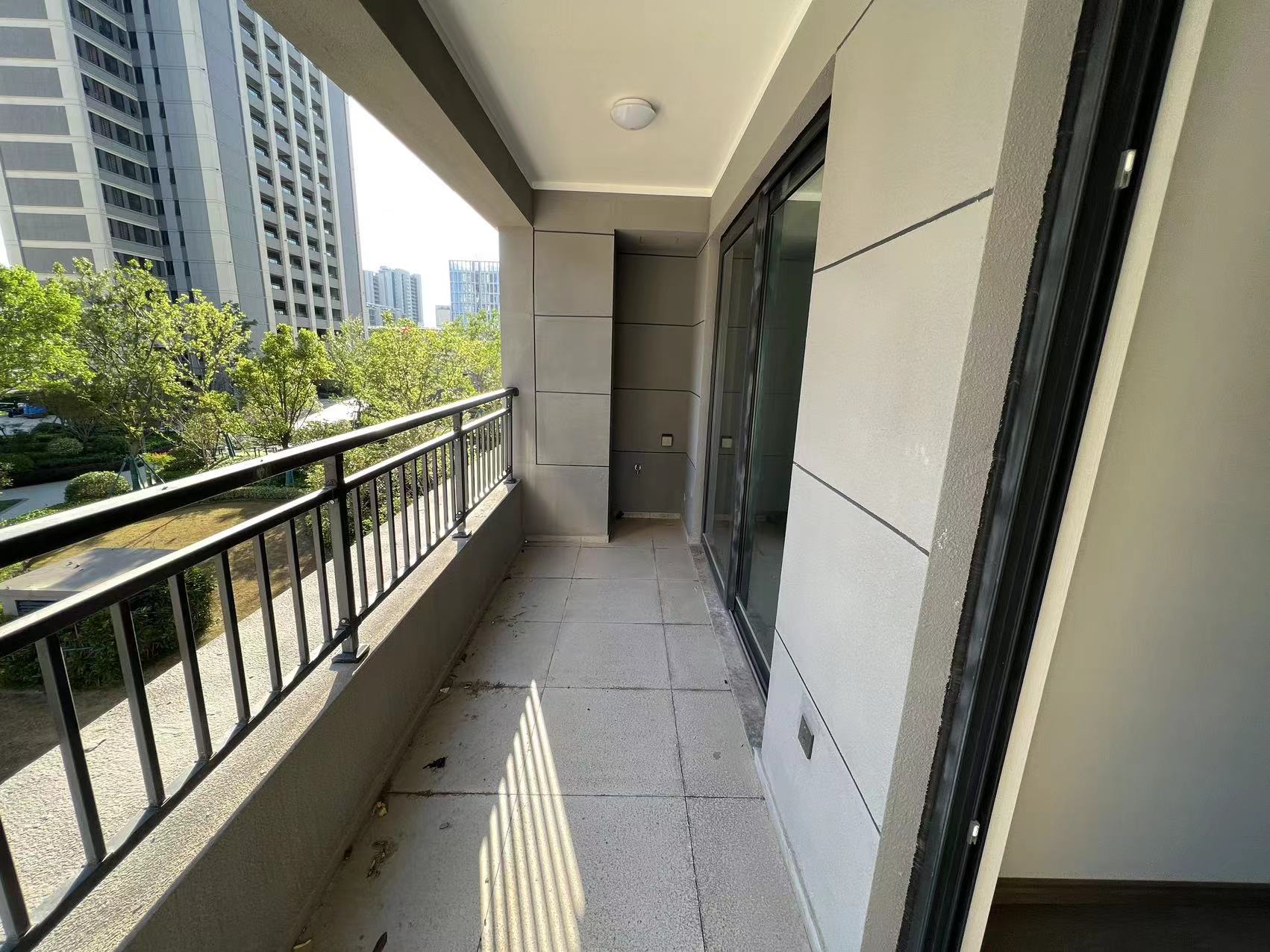 万科未来之光 3室2厅2卫 112m&sup2;