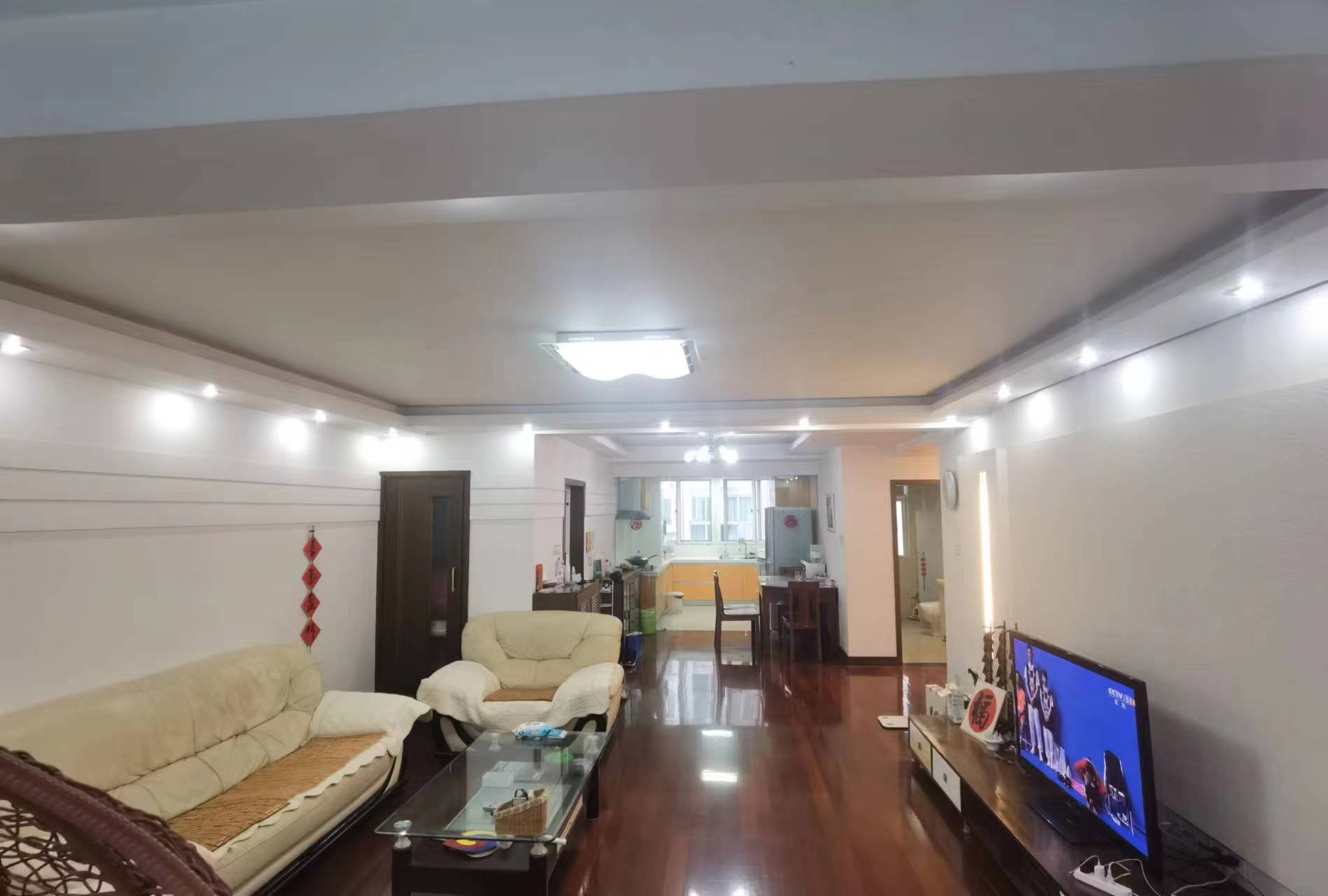 东昇花园 4室2厅1卫 147.89m&sup2;