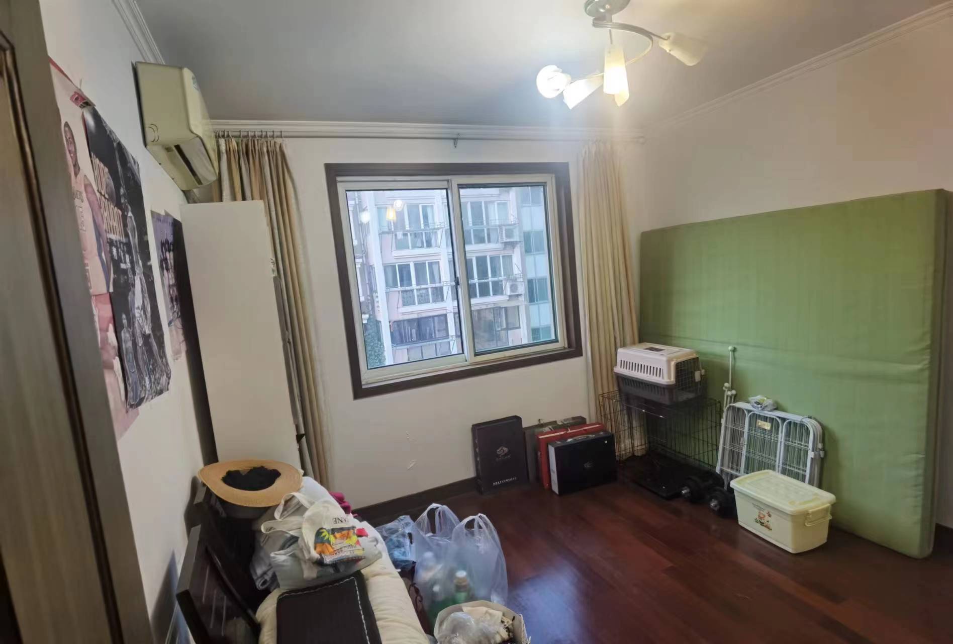 东昇花园 4室2厅1卫 147.89m&sup2;