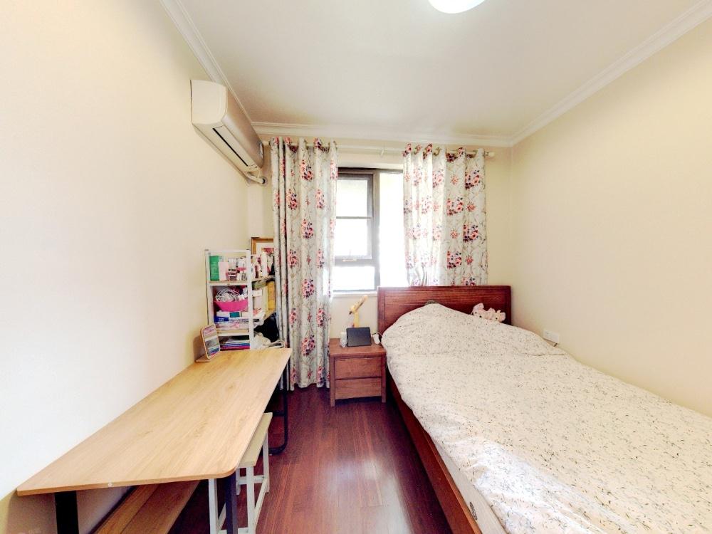 万科公园里一期 3室2厅2卫 120m&sup2;