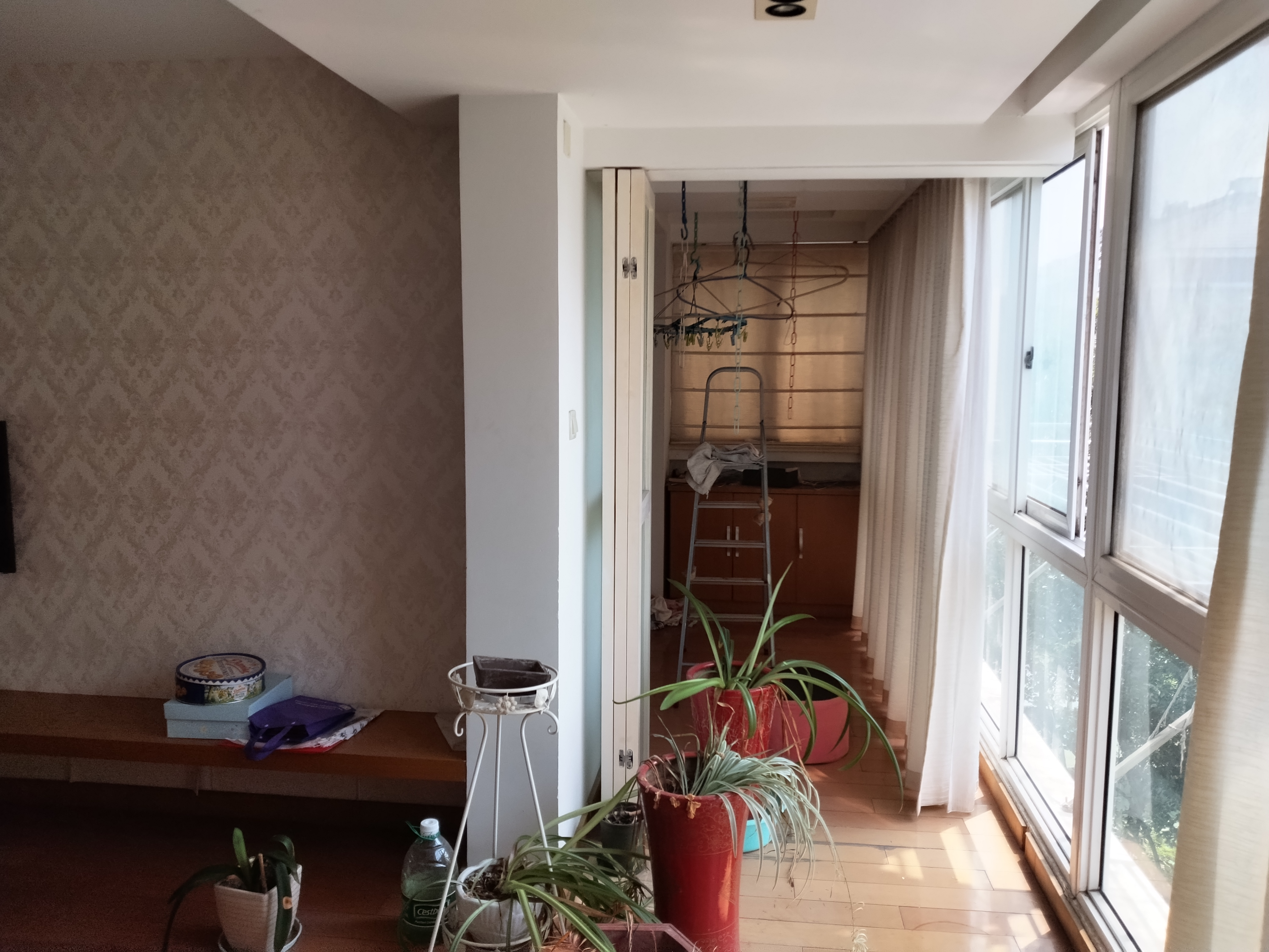 东昇花园 3室2厅2卫 135m&sup2;