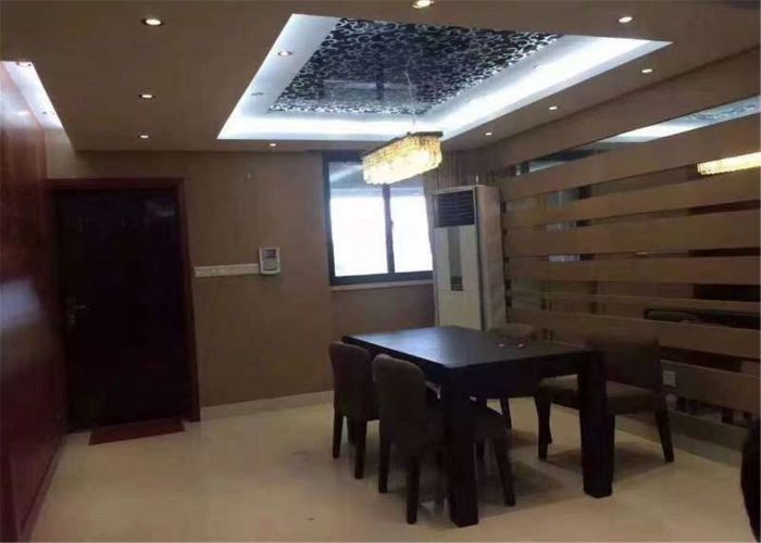 万通城 2室2厅1卫 96m&sup2;