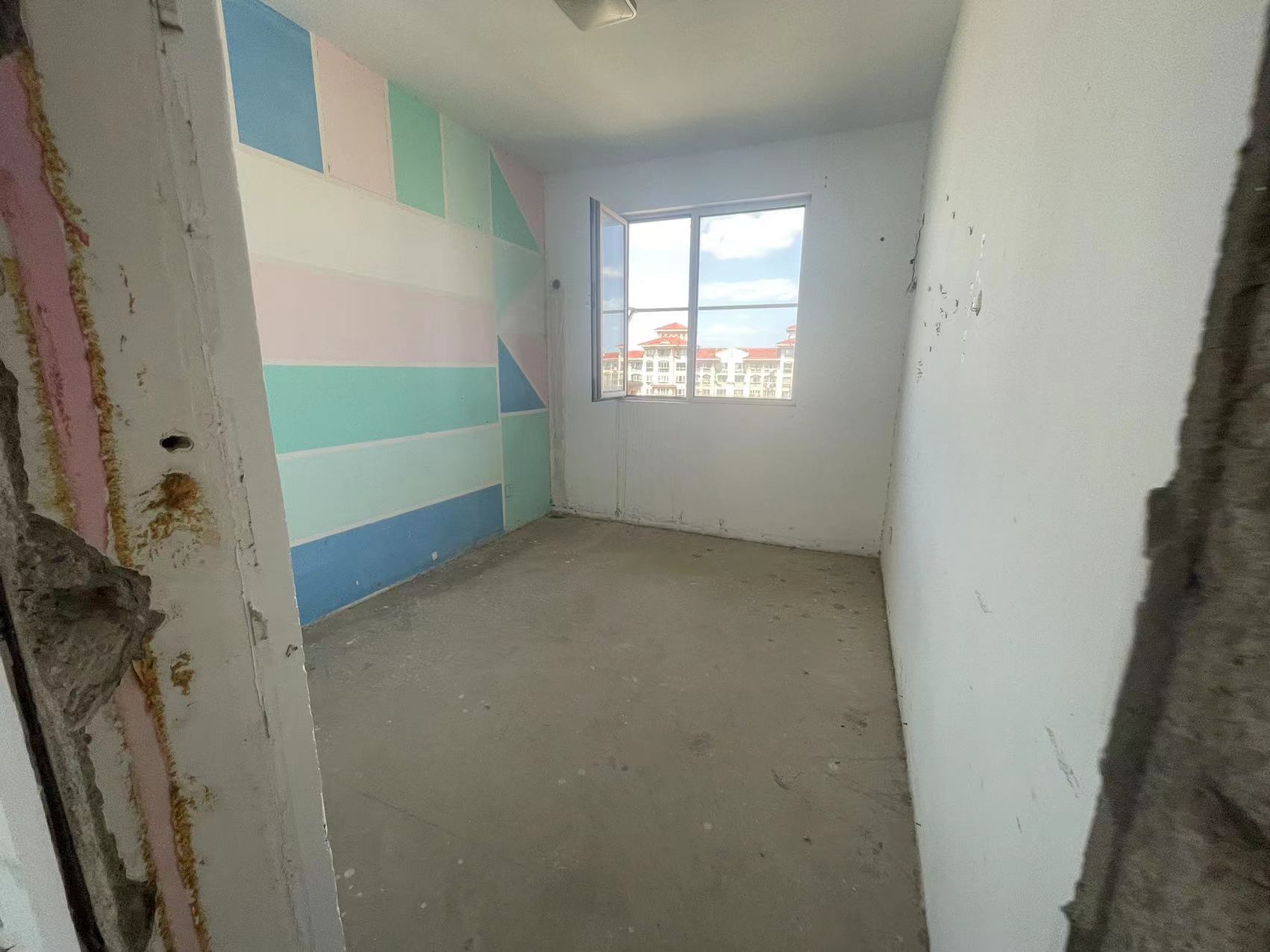 中南世纪花城二期 3室2厅2卫 140m&sup2;