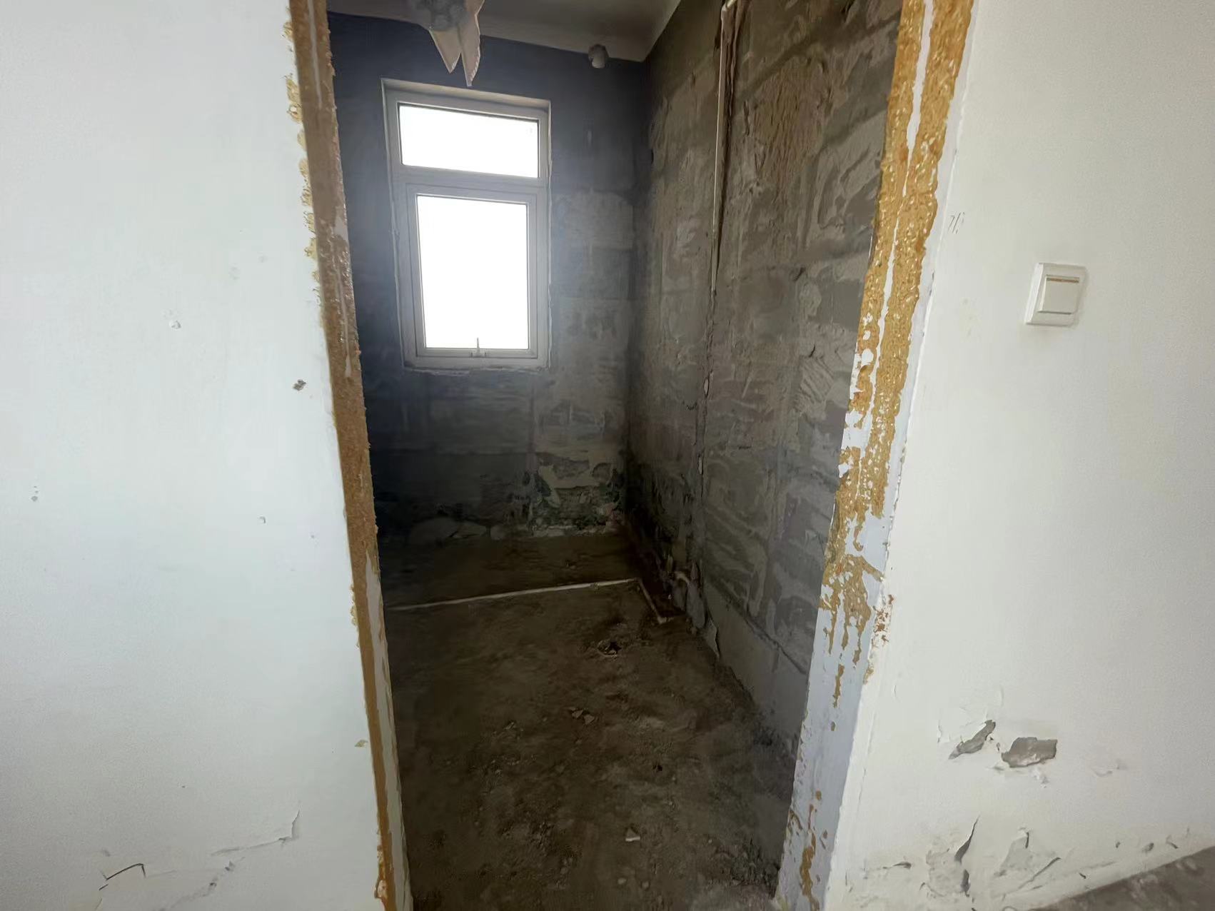 中南世纪花城二期 3室2厅2卫 140m&sup2;