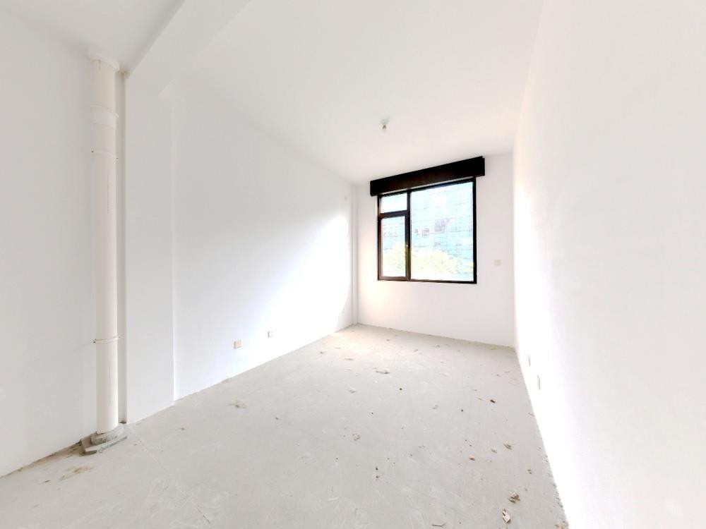 万濠山庄 4室2厅4卫 328m&sup2;