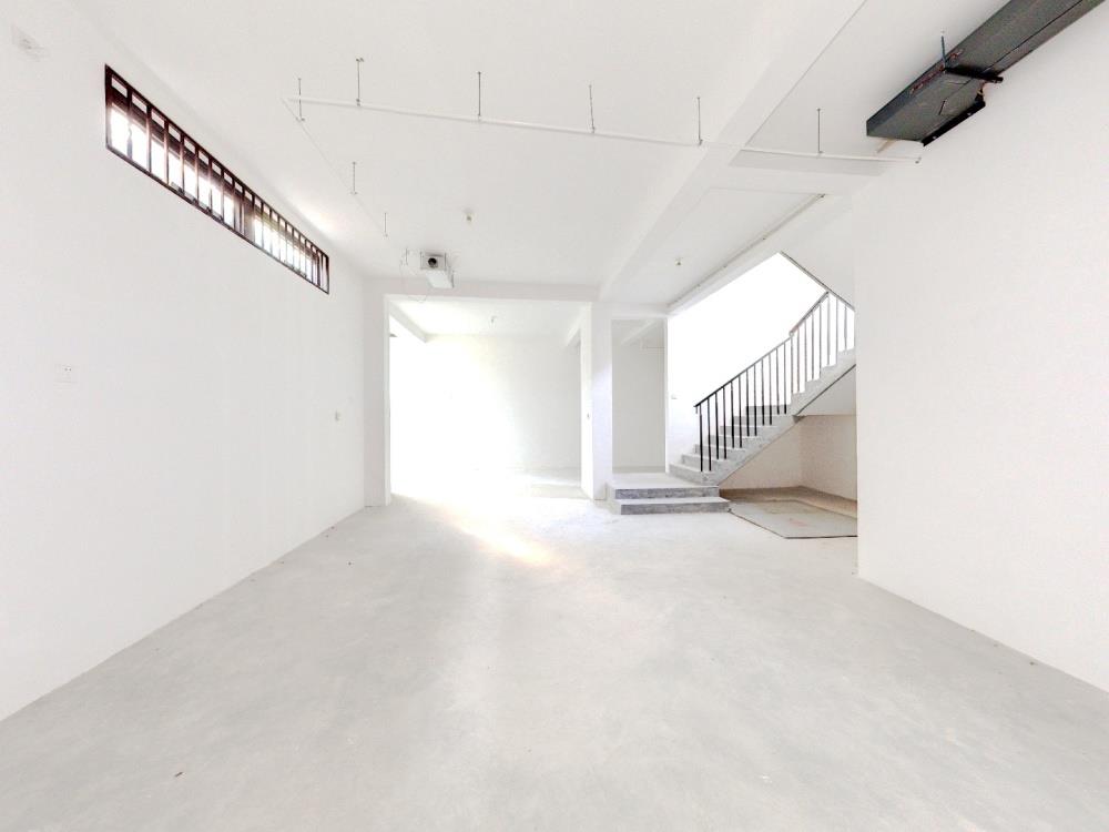 万濠山庄 4室2厅4卫 328m&sup2;