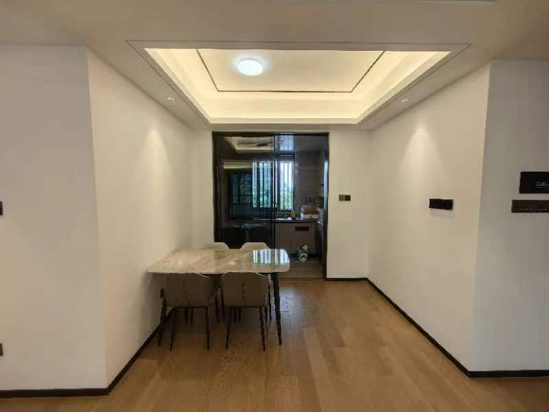 滨江道静园 3室2厅2卫 127m&sup2;