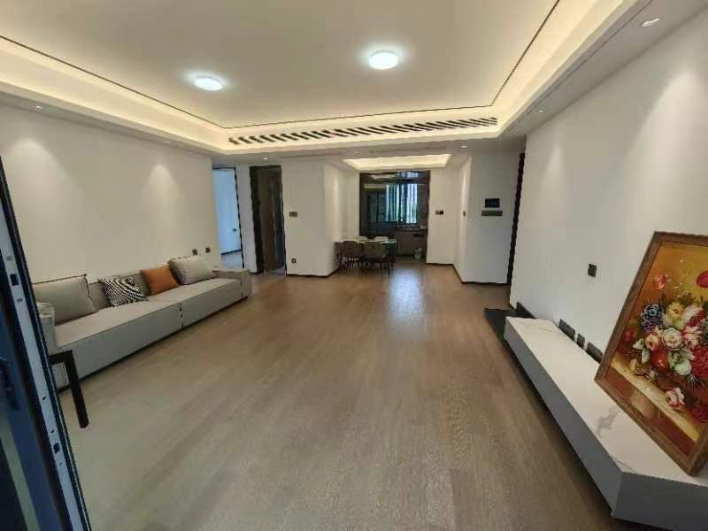 滨江道静园 3室2厅2卫 127m&sup2;