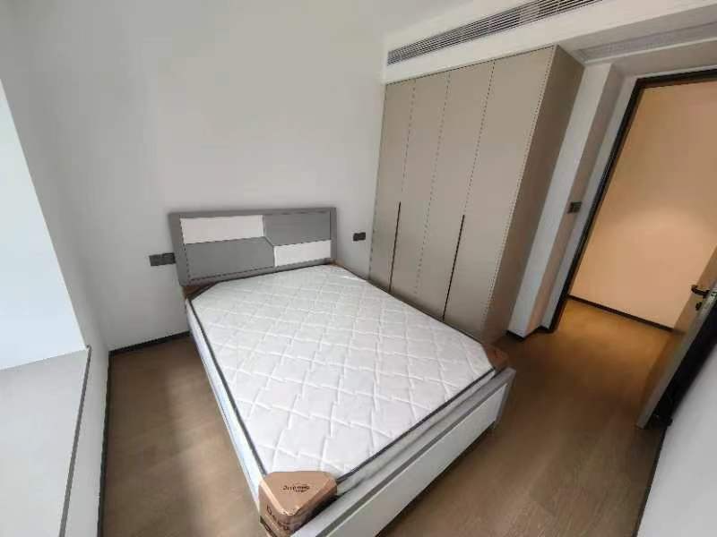 滨江道静园 3室2厅2卫 127m&sup2;