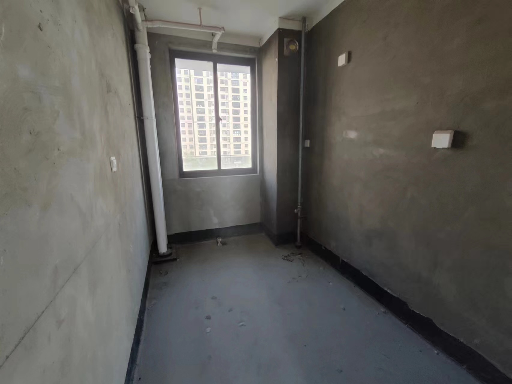 银河湾 4室2厅2卫 172m&sup2;