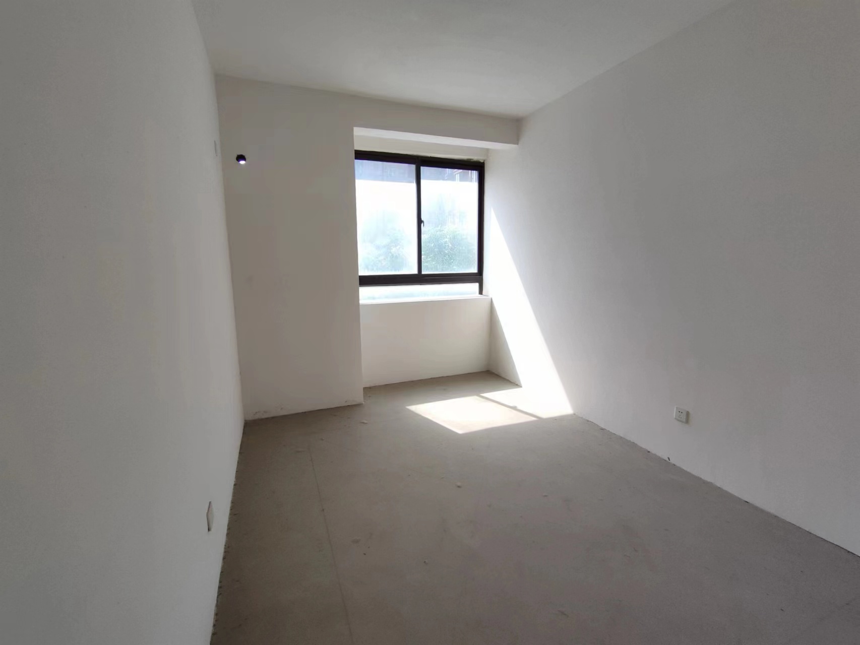 银河湾 4室2厅2卫 172m&sup2;
