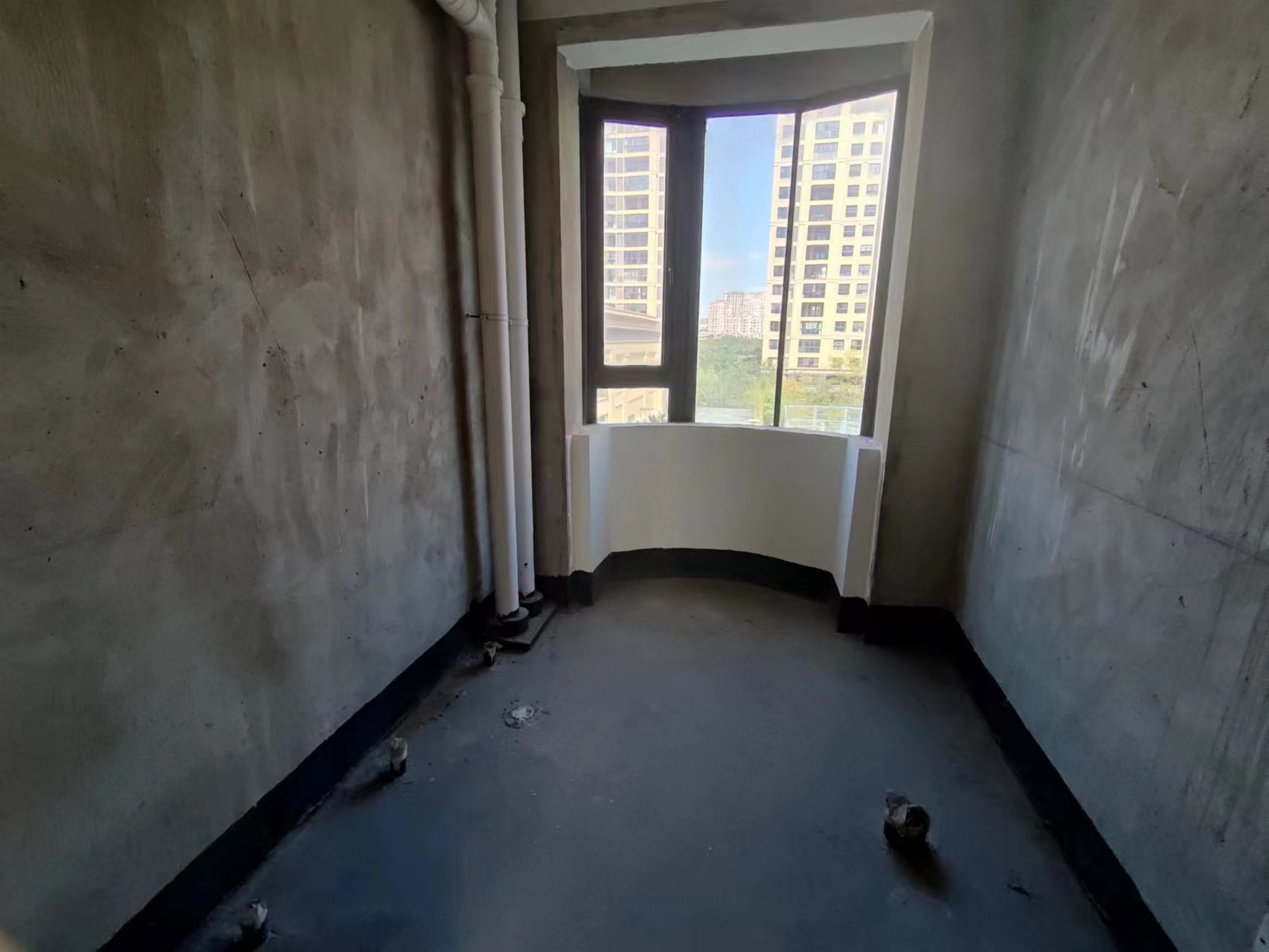 银河湾 4室2厅2卫 172m&sup2;