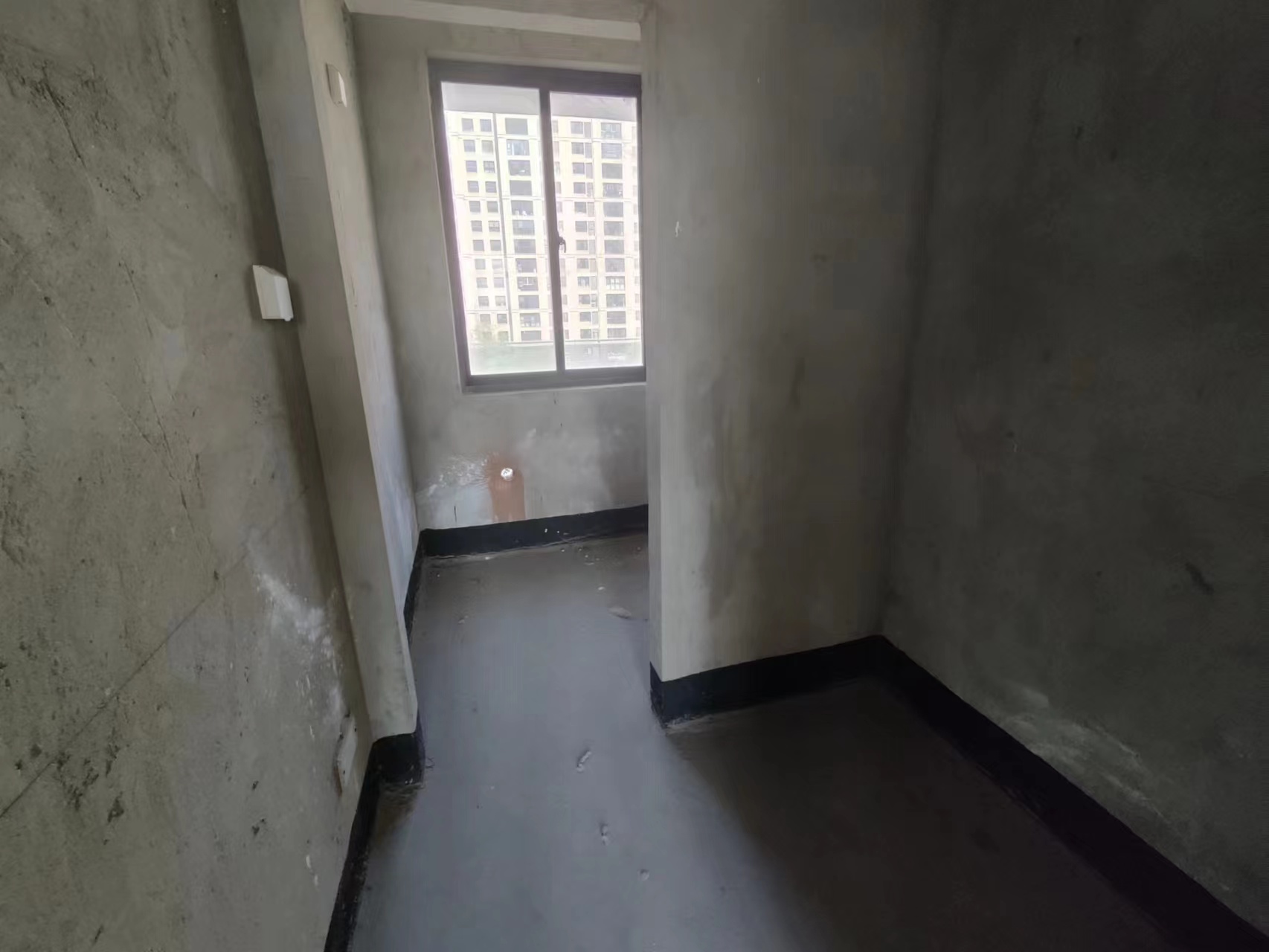 银河湾 4室2厅2卫 172m&sup2;