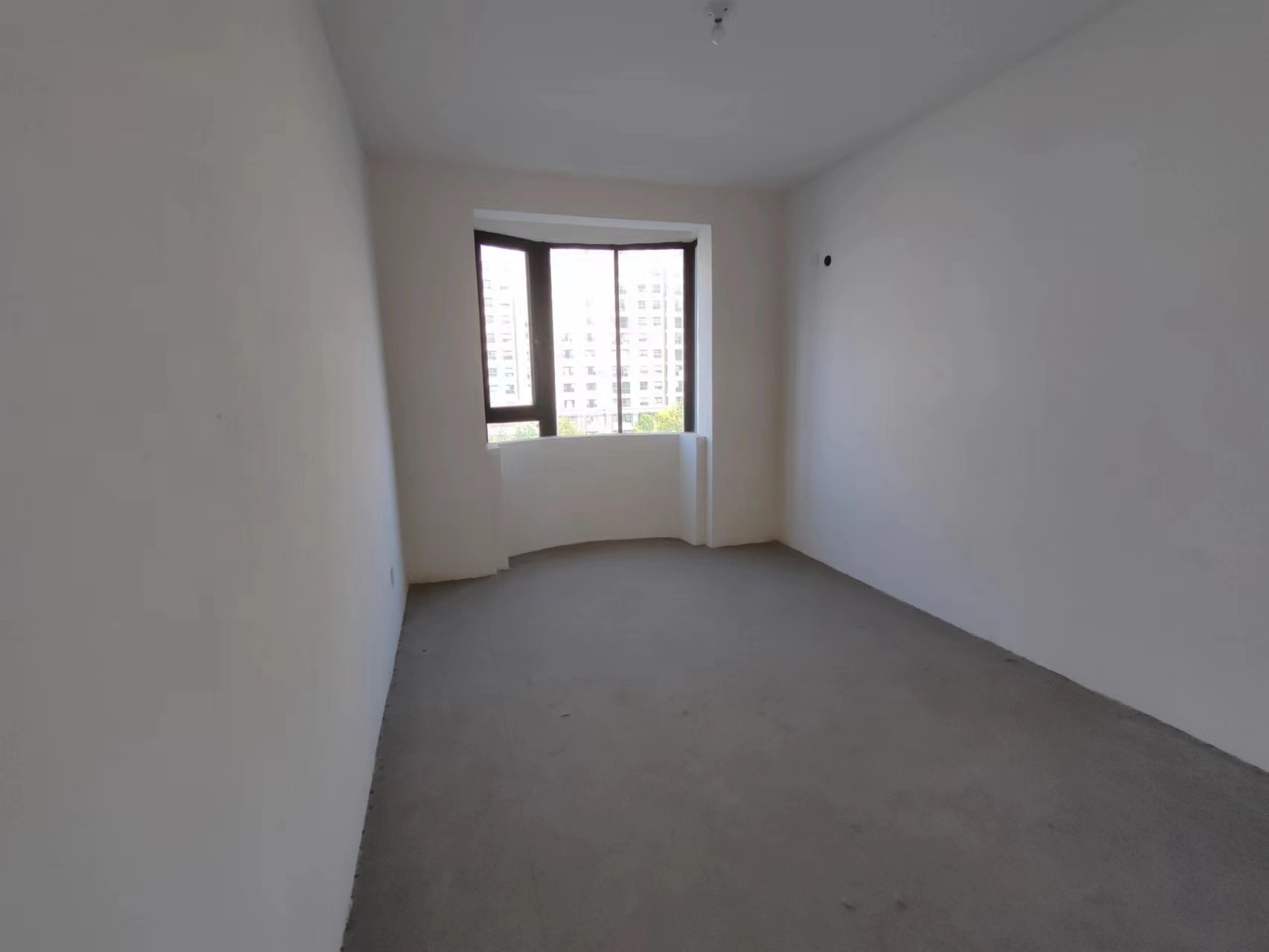 银河湾 4室2厅2卫 172m&sup2;