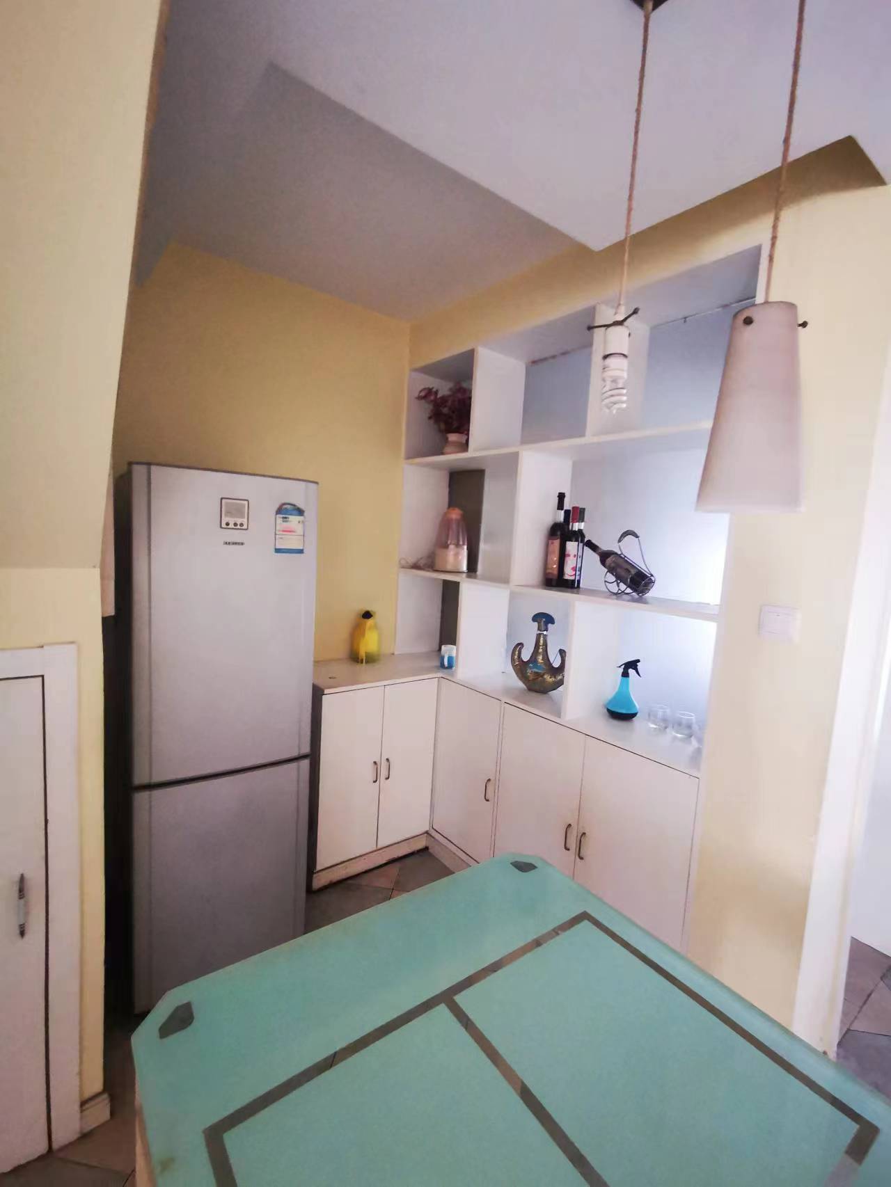 越江新村 4室3厅2卫 135m²