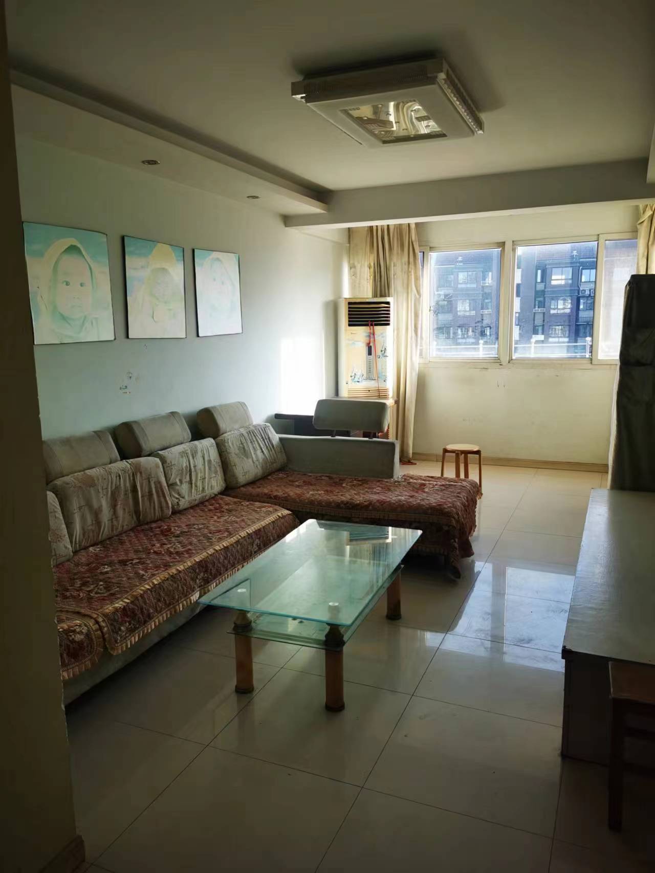 越江新村 4室3厅2卫 135m²