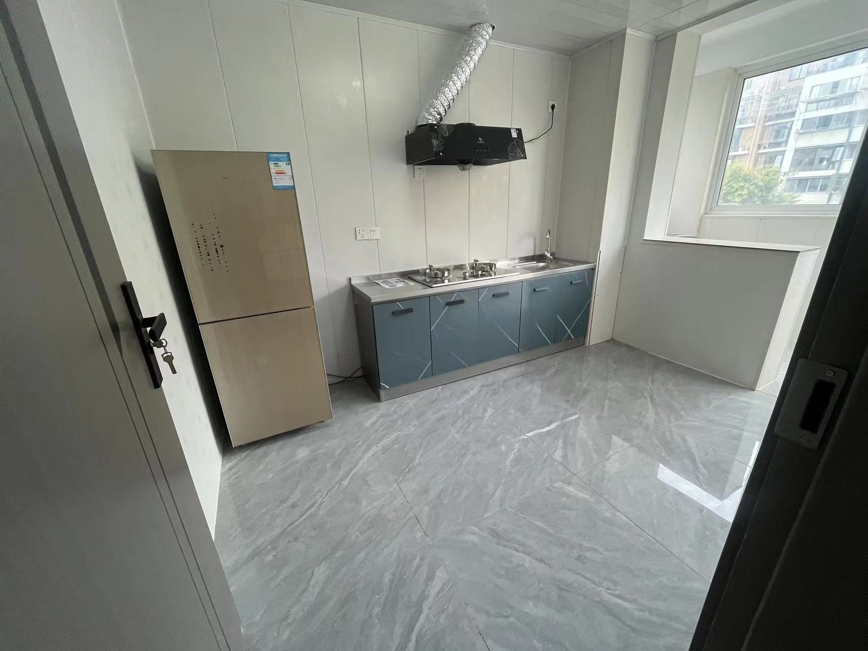 源兴花苑南区 1室1厅1卫 67m&sup2;