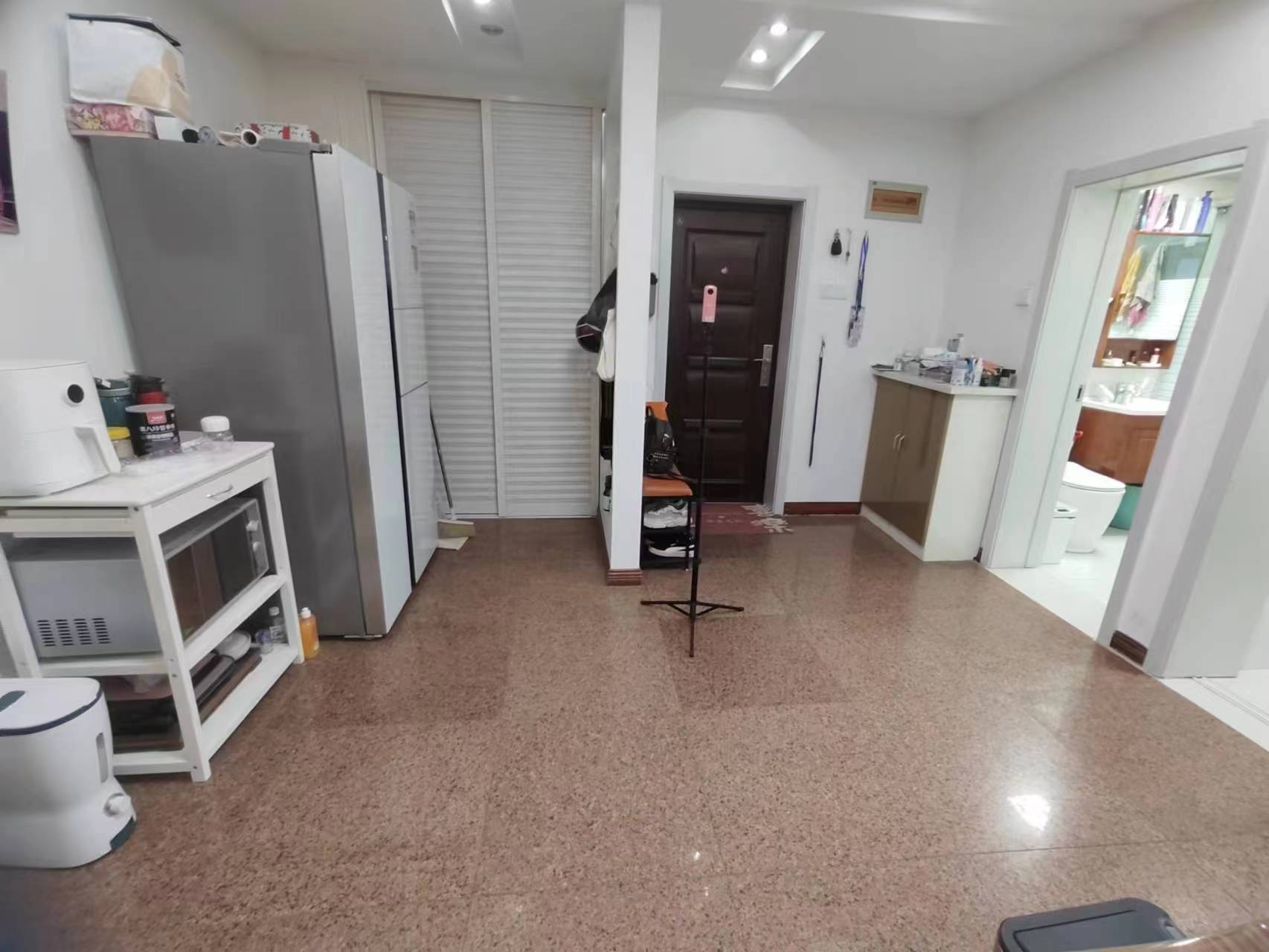 跃龙路93号 2室1厅1卫 86m²