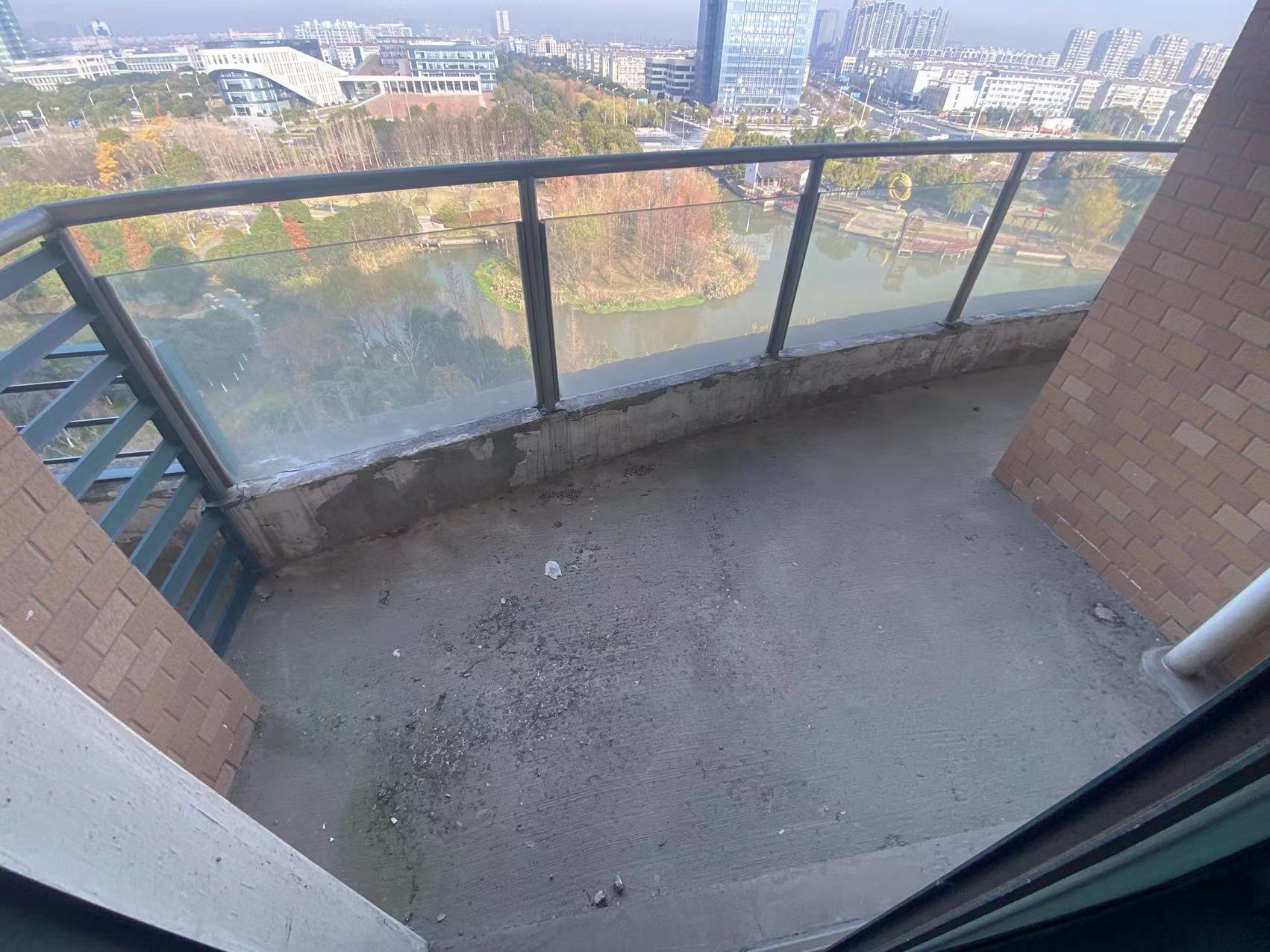 江海皇都私家花园 3室2厅2卫 147m&sup2;