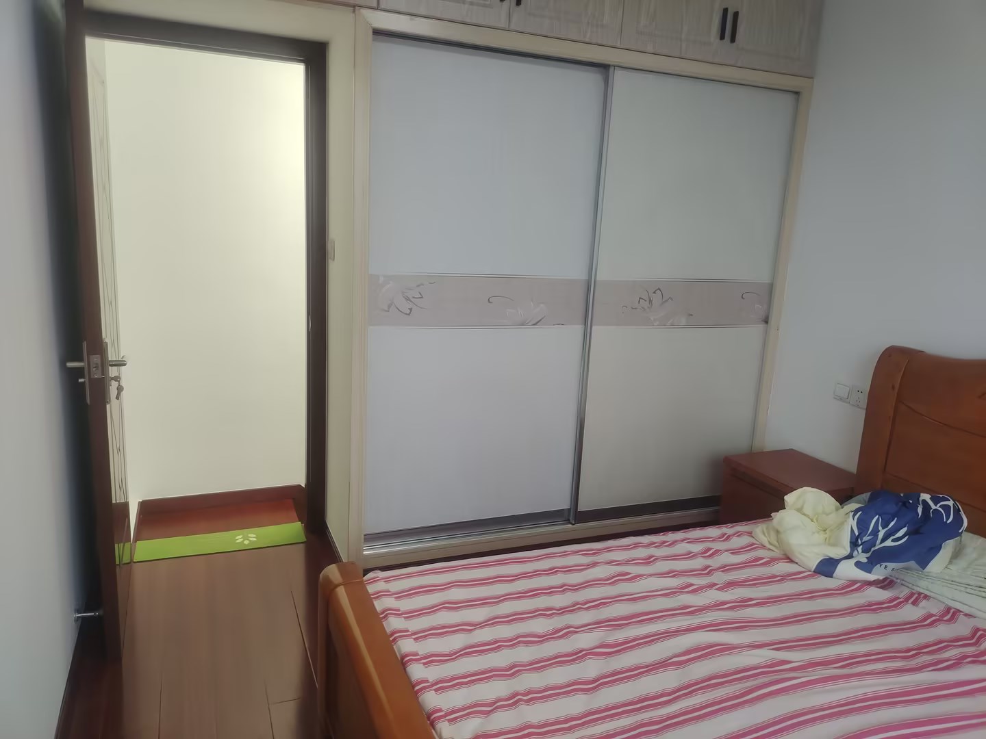 金色城邦 4室2厅2卫 135.4m&sup2;