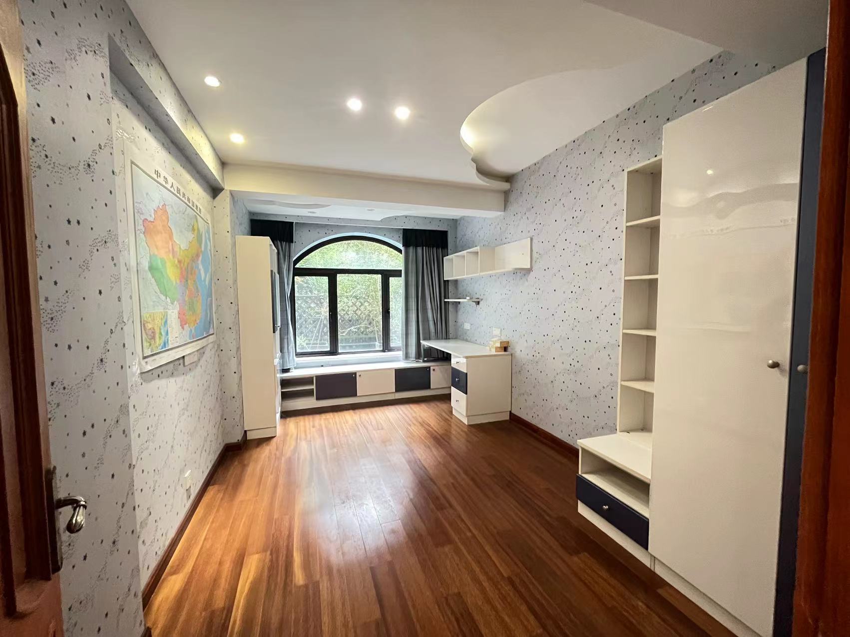 华强城 4室2厅2卫 266.26m&sup2;
