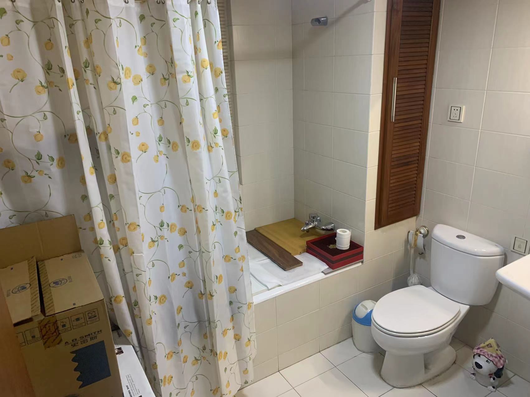 华中园 4室2厅2卫 188.84m&sup2;